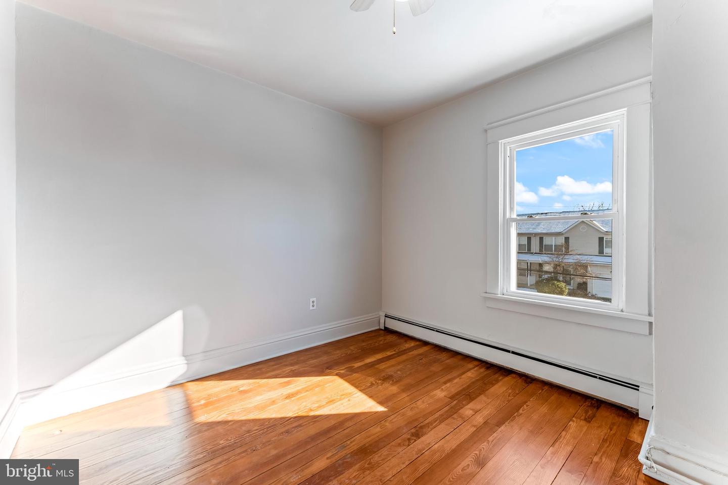 Horsham, Pennsylvania, 19044, United States, 4 Bedrooms Bedrooms, ,2 BathroomsBathrooms,Residential,For Sale,1877025