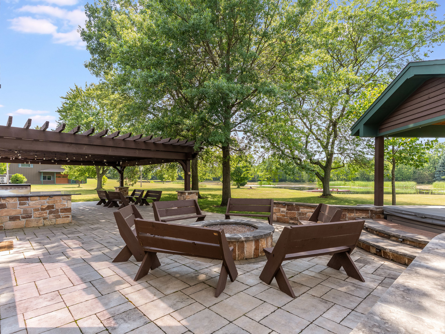 Frankfort, Illinois, 60423, United States, 8 Bedrooms Bedrooms, ,7 BathroomsBathrooms,Residential,For Sale,1911769