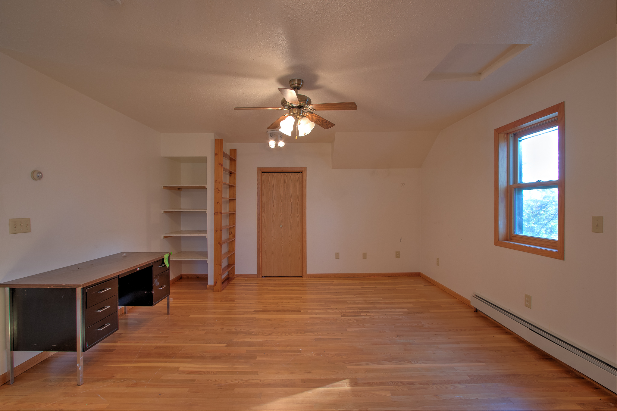 Mora, Minnesota, 55051, United States, 3 Bedrooms Bedrooms, ,3 BathroomsBathrooms,Residential,For Sale,1981190