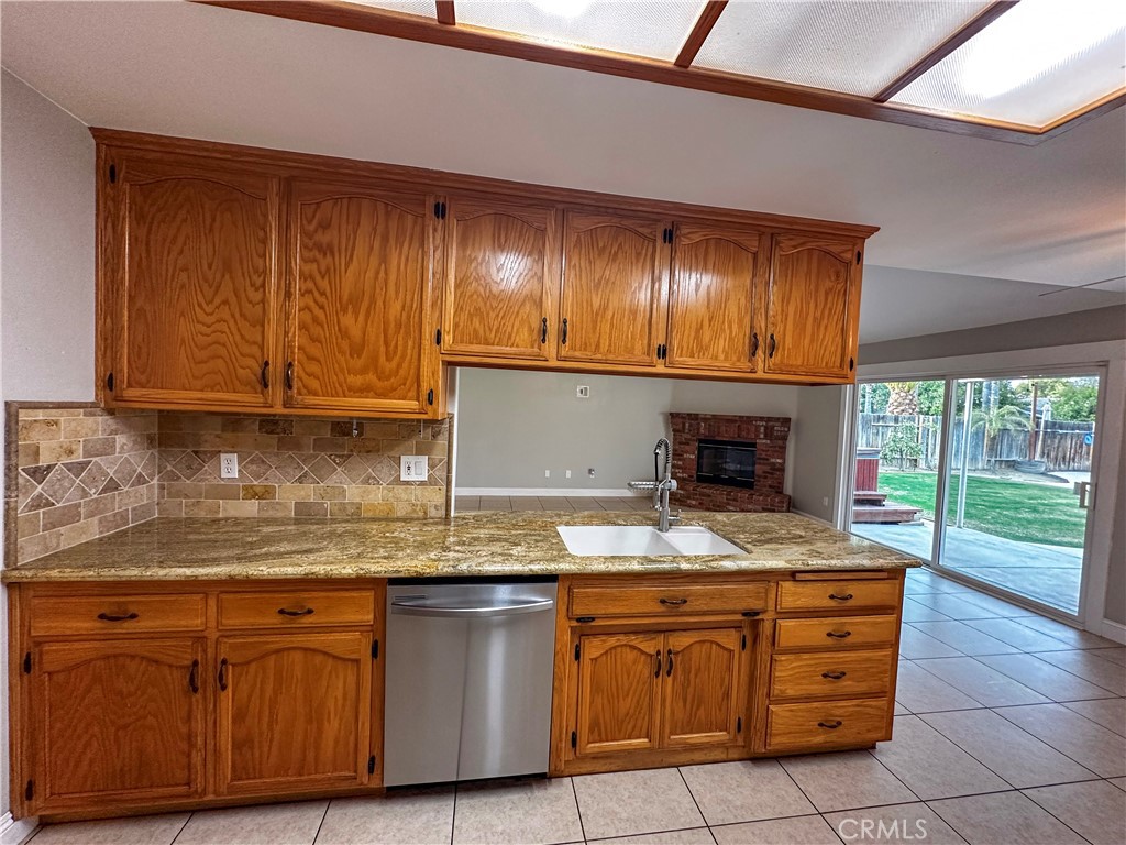 Bakersfield, California, 93312, United States, 3 Bedrooms Bedrooms, ,2 BathroomsBathrooms,Residential,For Sale,1915632