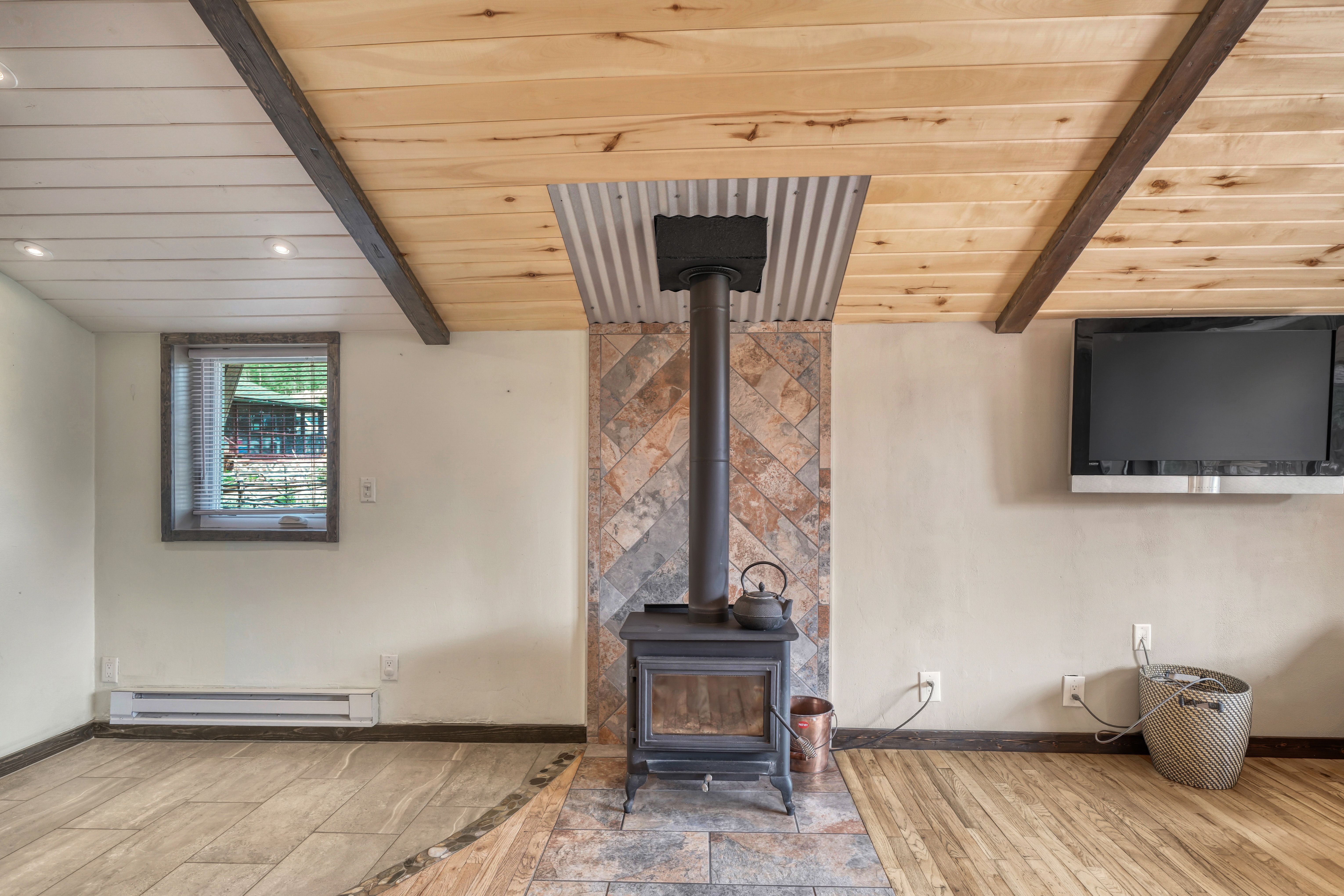  Remodeled Beaver Lakes Chalet with Lake & Mountain Views - 物件實景