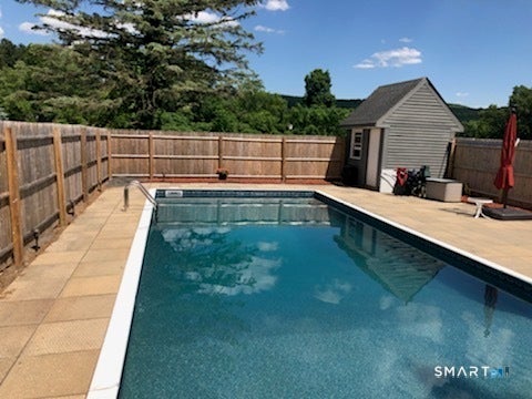 Ellington, Connecticut, 06029, United States, 5 Bedrooms Bedrooms, ,4 BathroomsBathrooms,Residential,For Sale,2041119