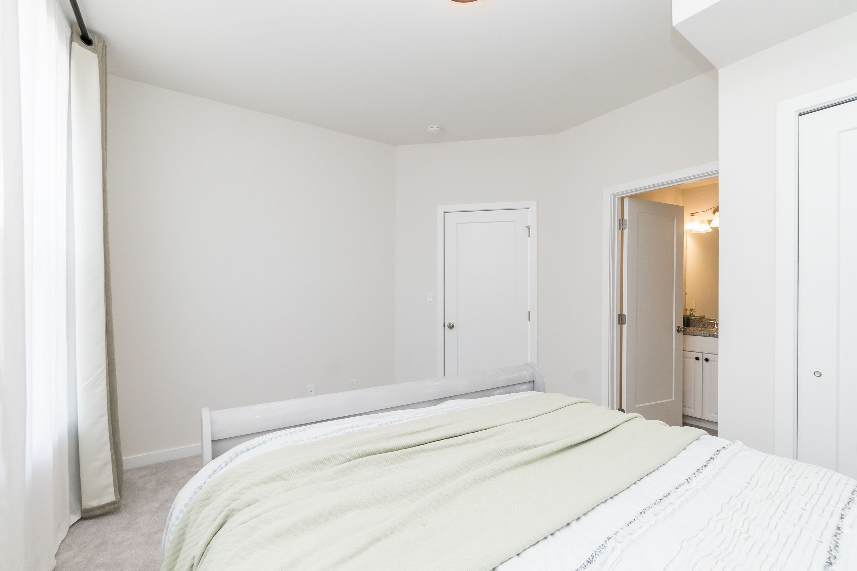 Ann Arbor, Michigan, 48105, United States, 4 Bedrooms Bedrooms, ,Residential,For Sale,1737854