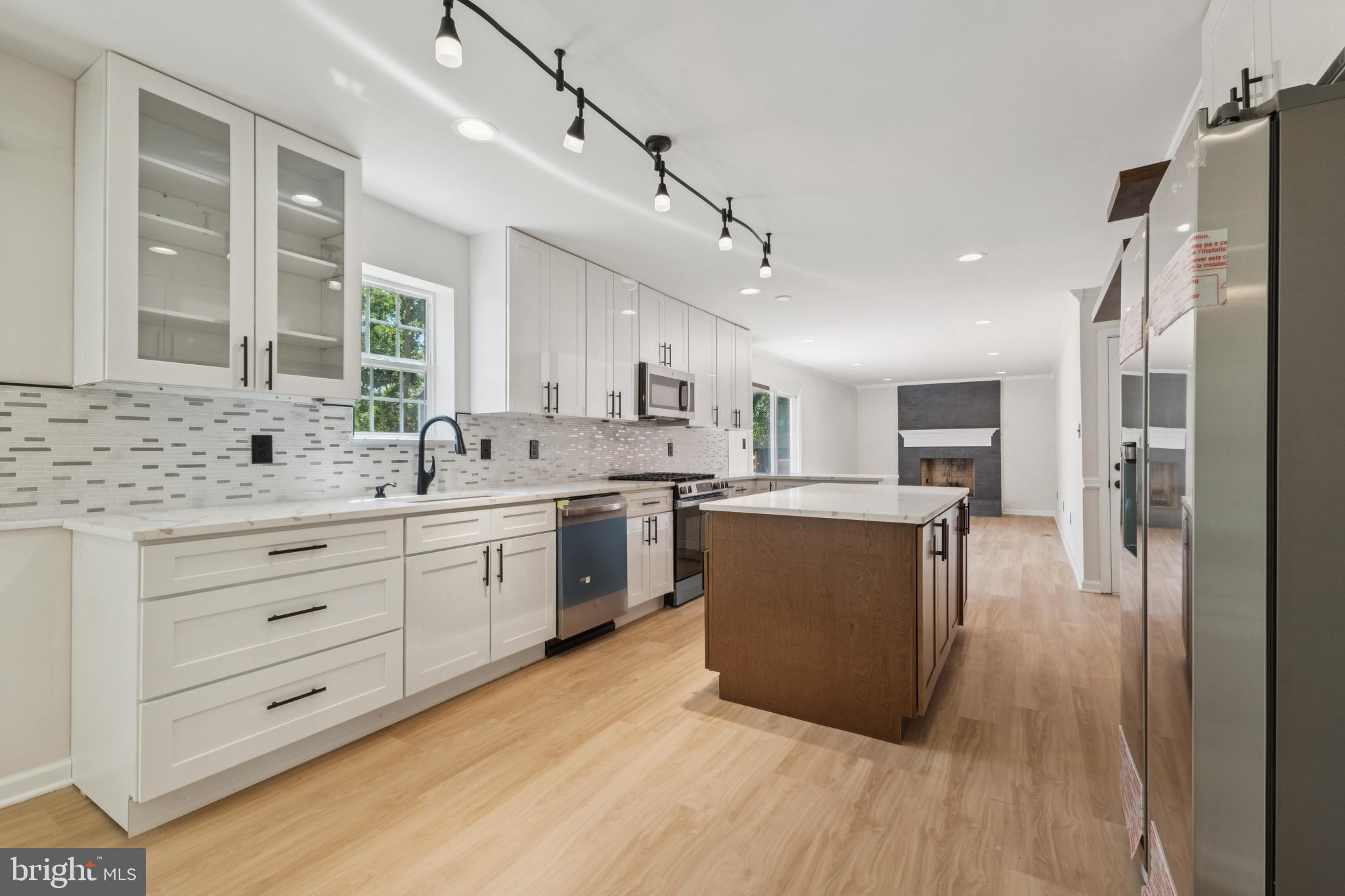 Fairfax, Virginia, 22030, United States, 4 Bedrooms Bedrooms, ,4 BathroomsBathrooms,Residential,For Sale,1978960