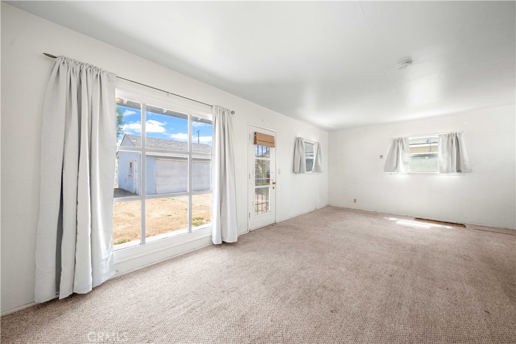 Baldwin Park, California, 91706, United States, 2 Bedrooms Bedrooms, ,1 BathroomBathrooms,Residential,For Sale,1940900