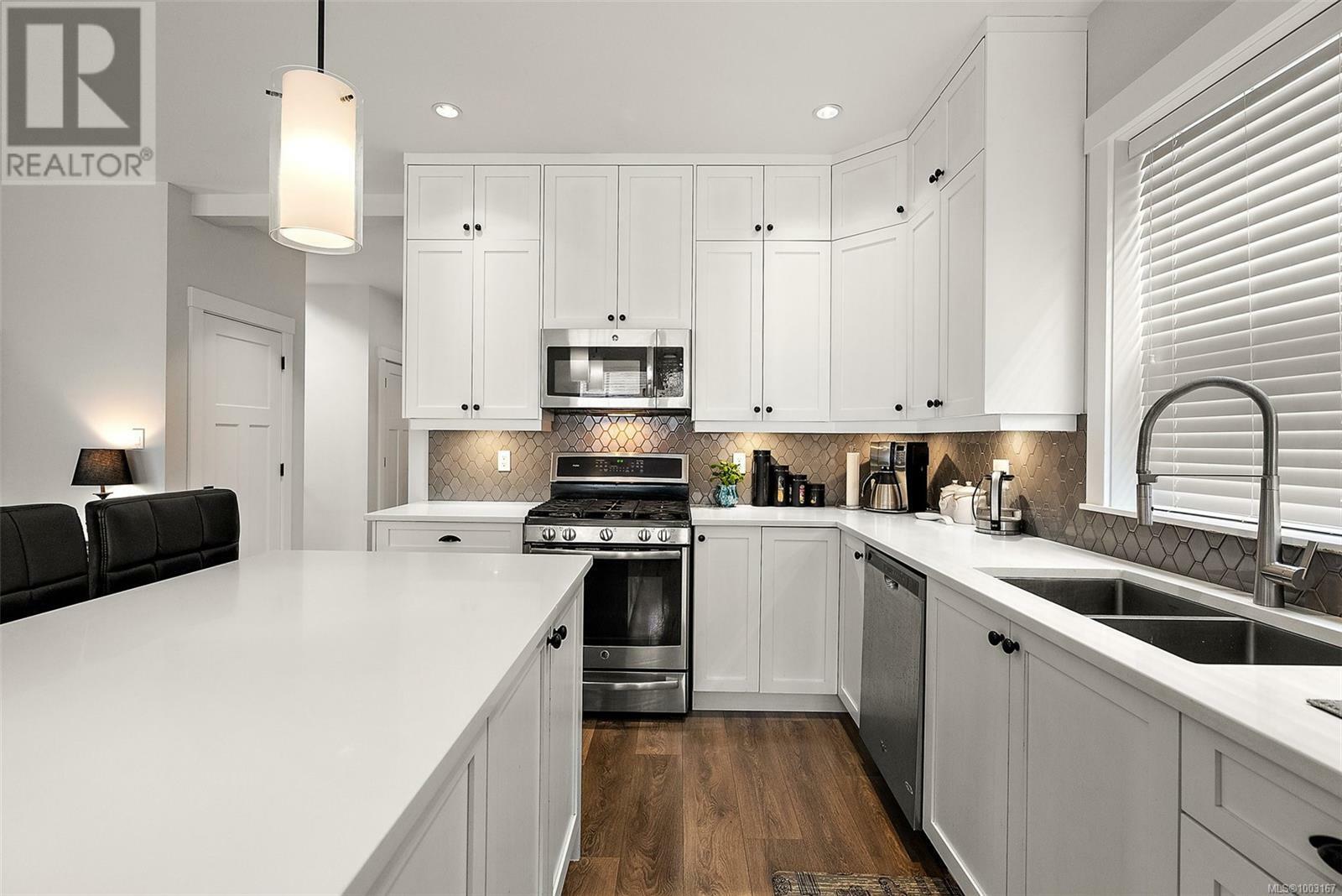 LANGFORD, British Columbia, V9B 0R8, CA, 5 Bedrooms Bedrooms, ,4 BathroomsBathrooms,Residential,For Sale,1874000
