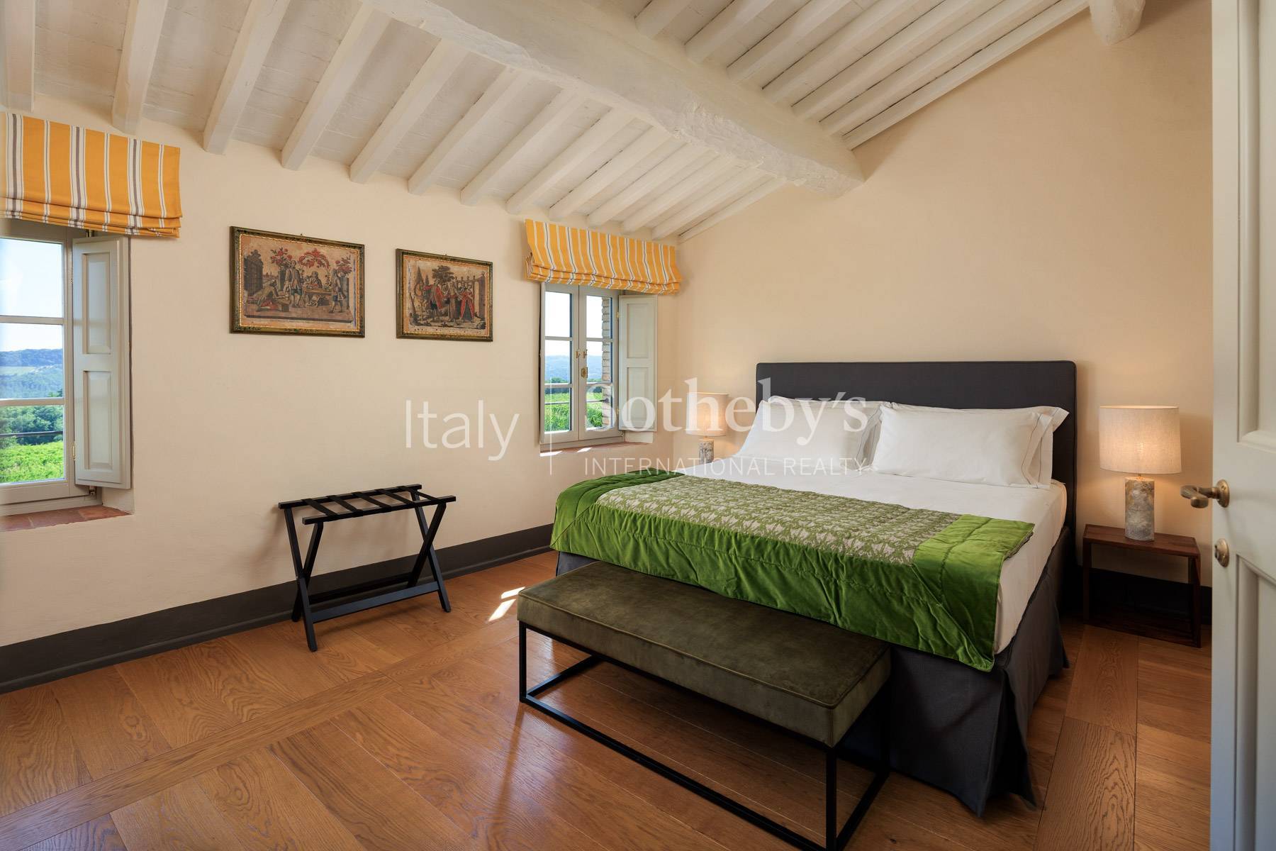  A prestigious wine estate with villa, pool and church - 物件實景