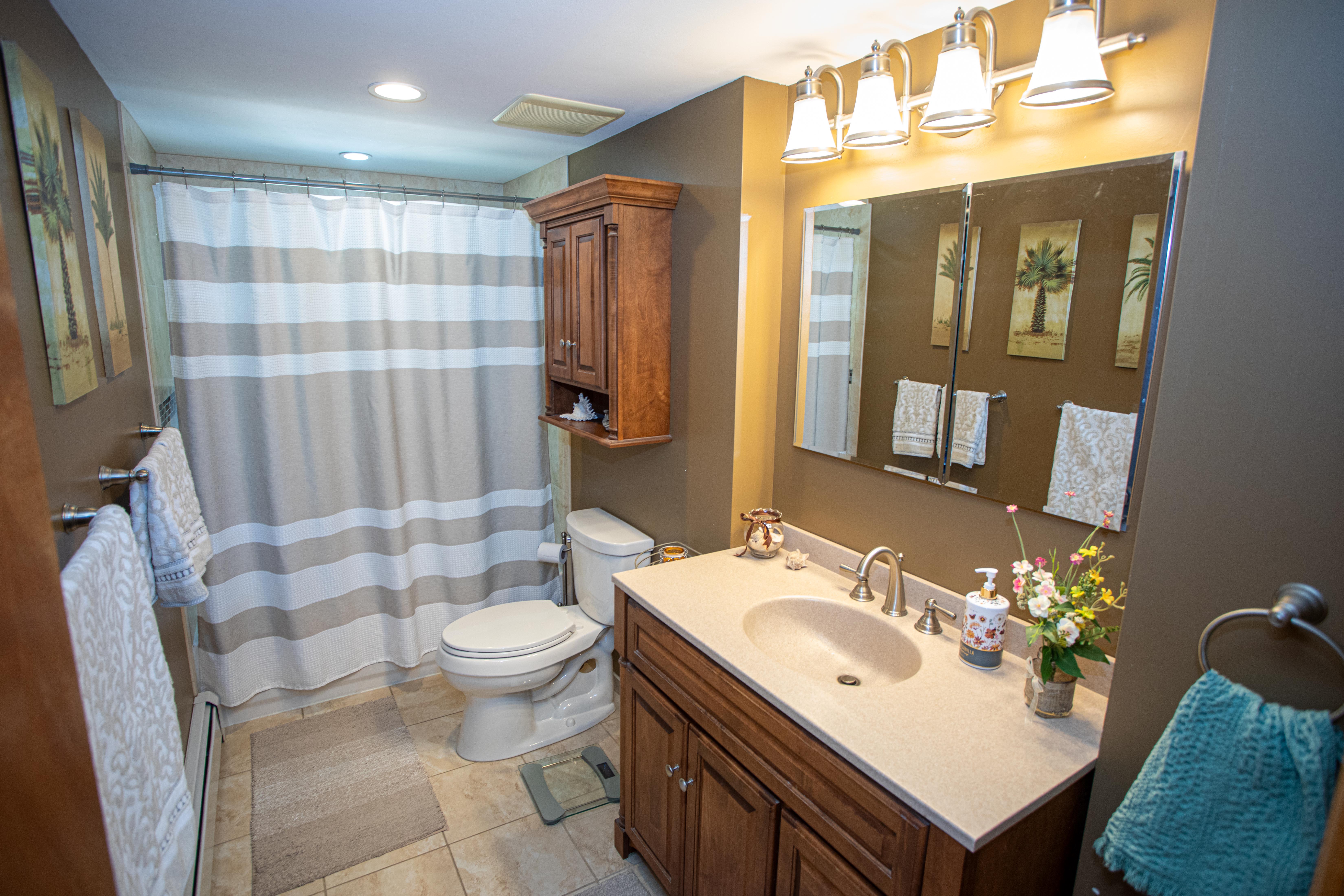 Parlin, New Jersey, 08859, United States, 3 Bedrooms Bedrooms, ,2 BathroomsBathrooms,Residential,For Sale,1915200