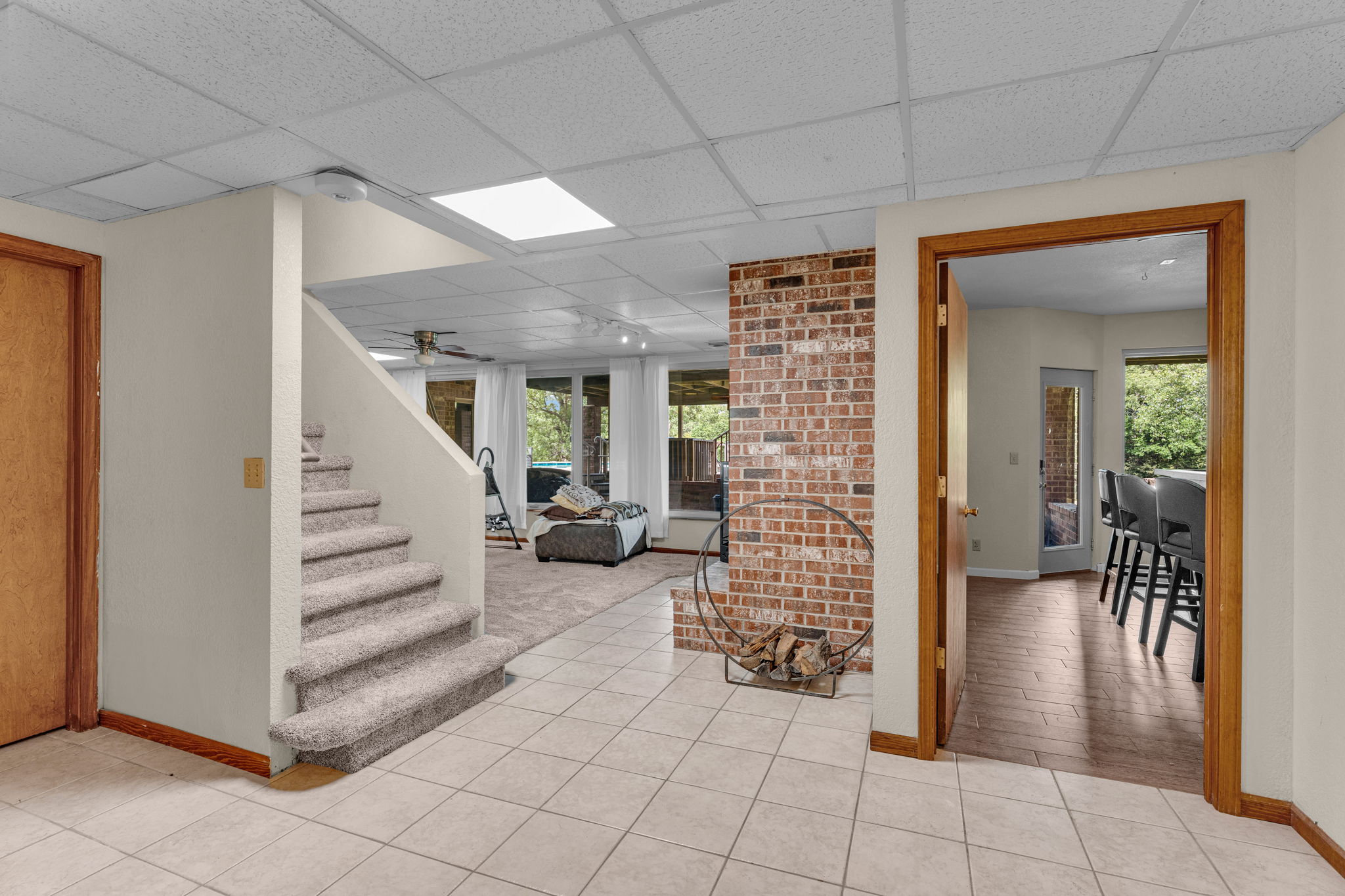 Topeka, Kansas, 66615, United States, 4 Bedrooms Bedrooms, ,8 BathroomsBathrooms,Residential,For Sale,1848877