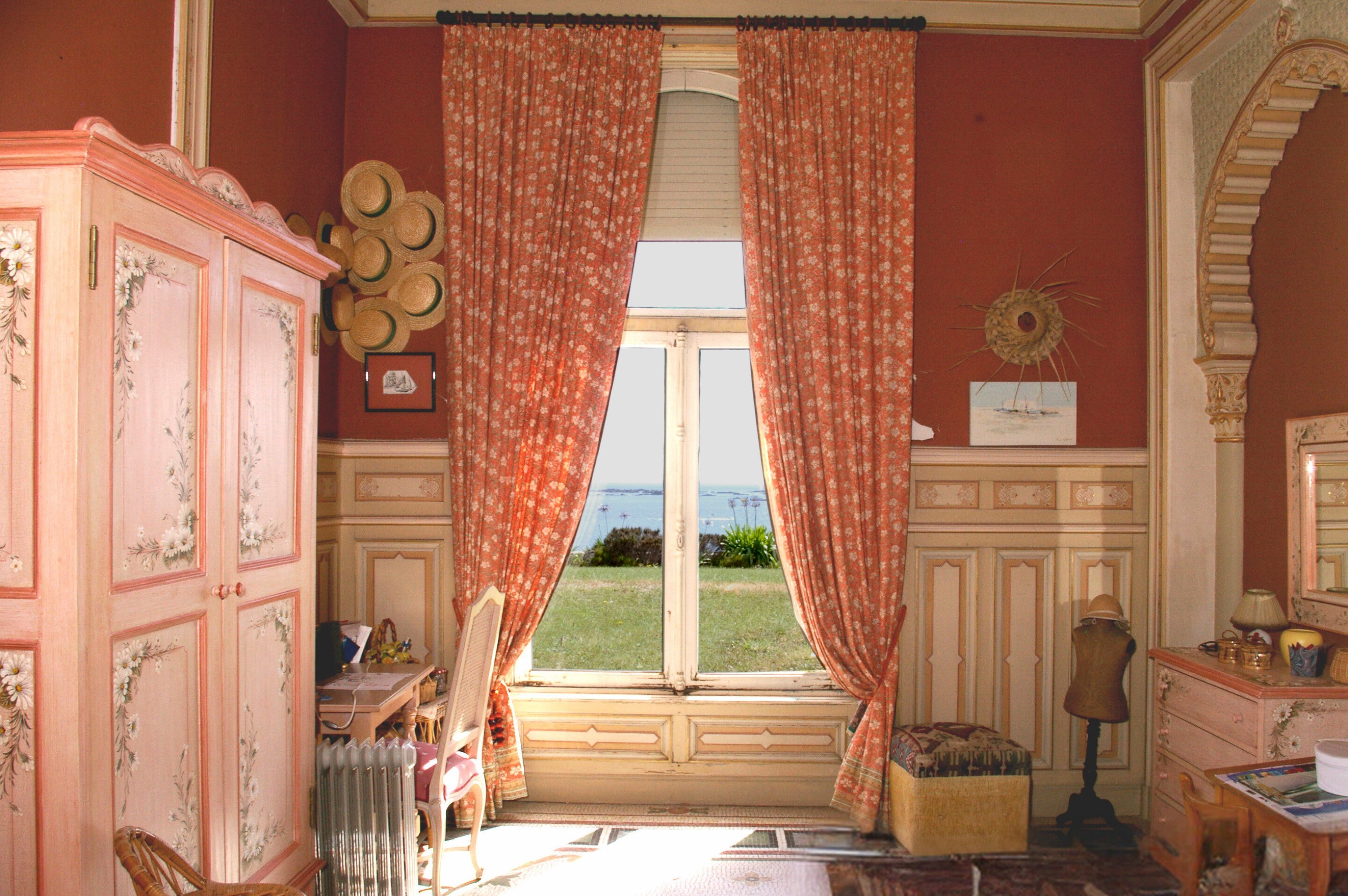  Stunning Villa built in an arabic style overlooking the sea at St Quay Portrieux - 物件實景