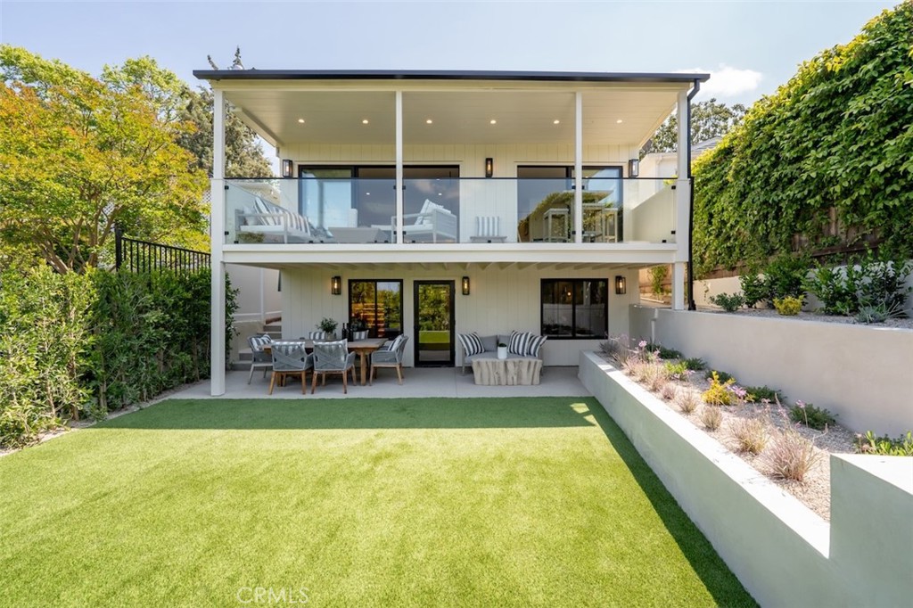 Sherman Oaks, California, 91423, United States, 4 Bedrooms Bedrooms, ,6 BathroomsBathrooms,Residential,For Sale,1960498