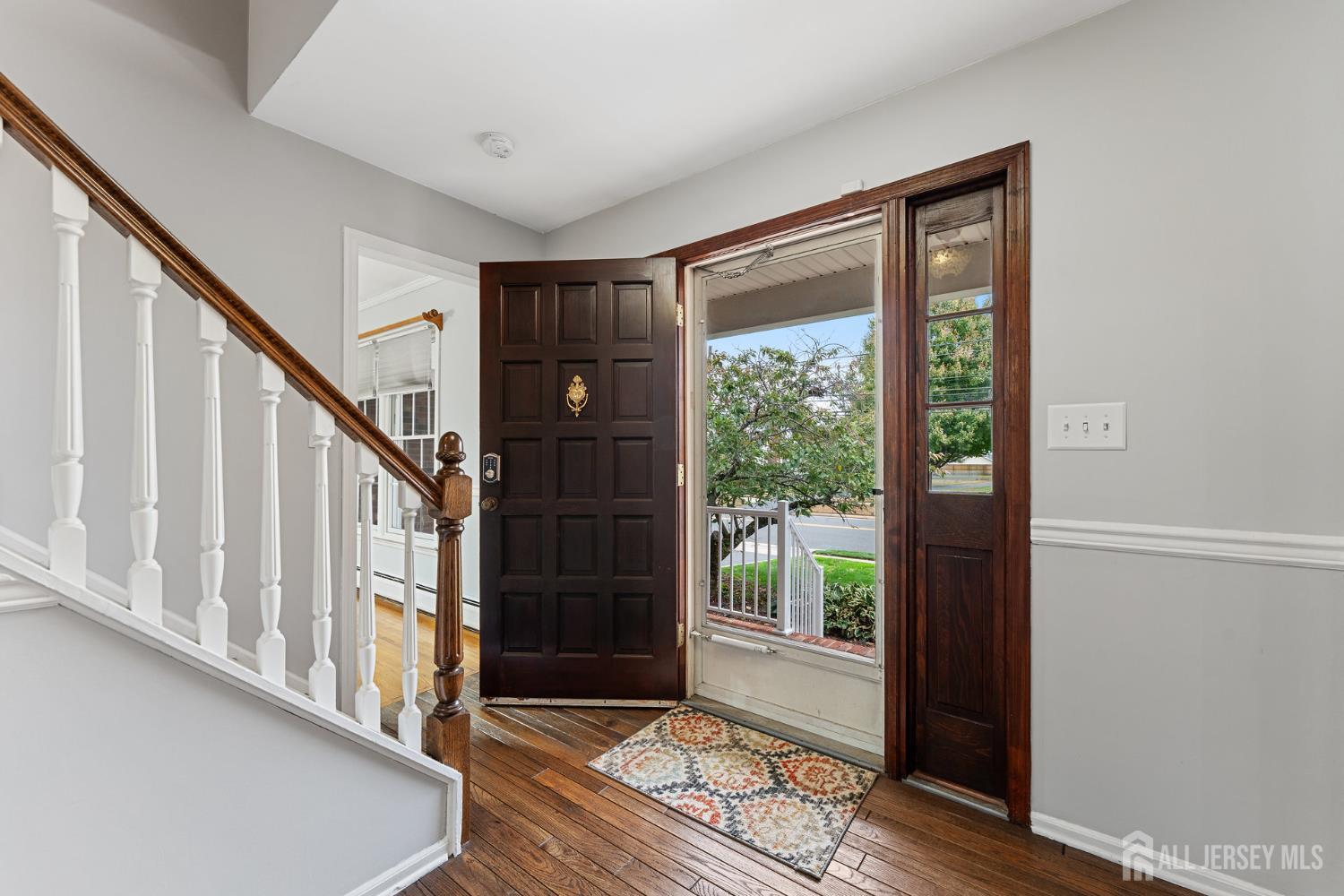 Middlesex, New Jersey, 08846, United States, 4 Bedrooms Bedrooms, ,3 BathroomsBathrooms,Residential,For Sale,1968933