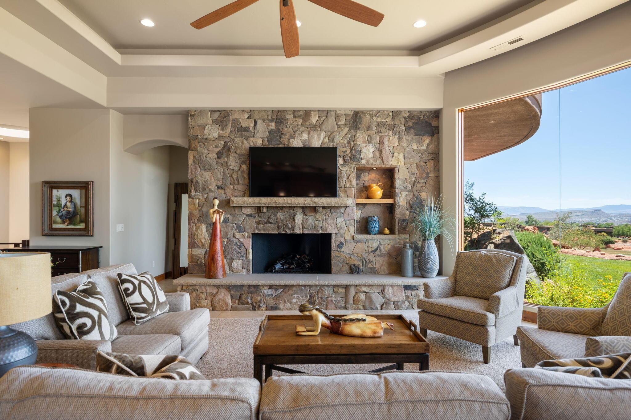 St George, Utah, 84770, United States, 6 Bedrooms Bedrooms, ,7 BathroomsBathrooms,Residential,For Sale,2049159