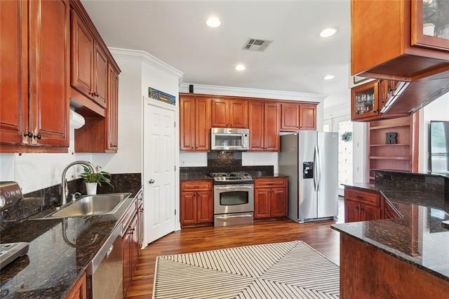 Metairie, Louisiana, 70001, United States, 4 Bedrooms Bedrooms, ,2 BathroomsBathrooms,Residential,For Sale,1835335