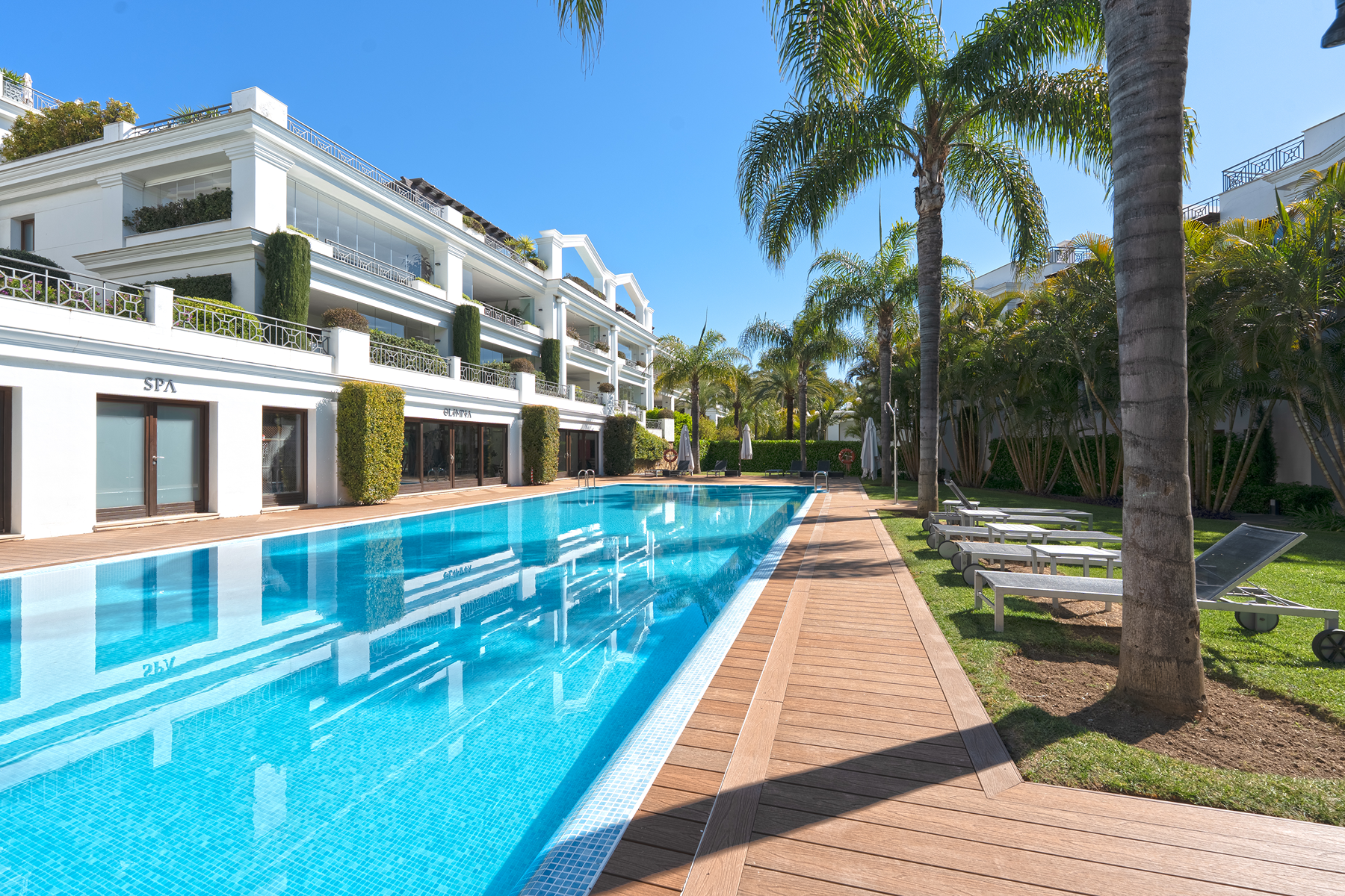  Beachfront apartment with sea views and direct promenade access - 物件實景