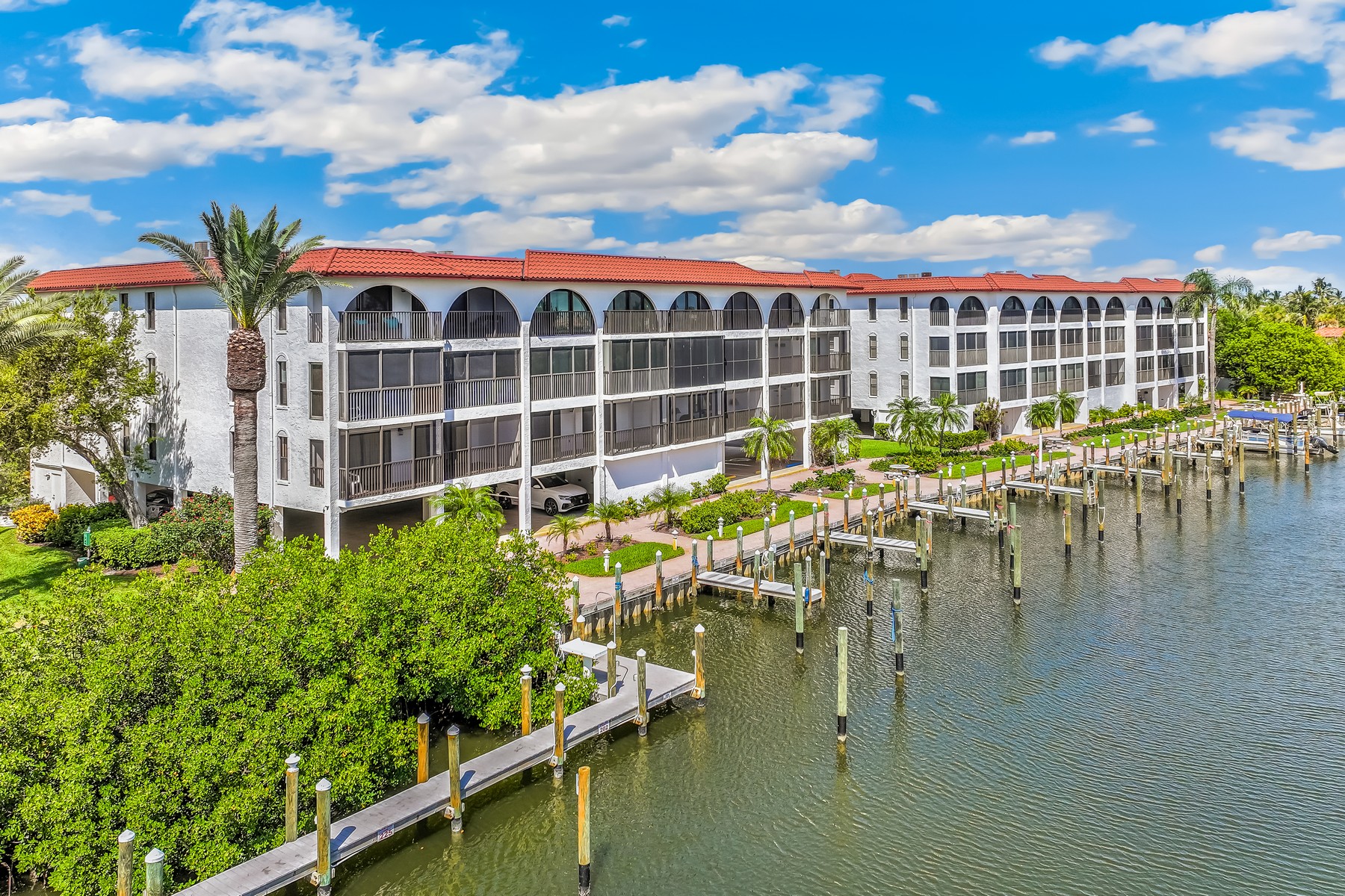  950 Palm Avenue Unit #304 - 物件實景