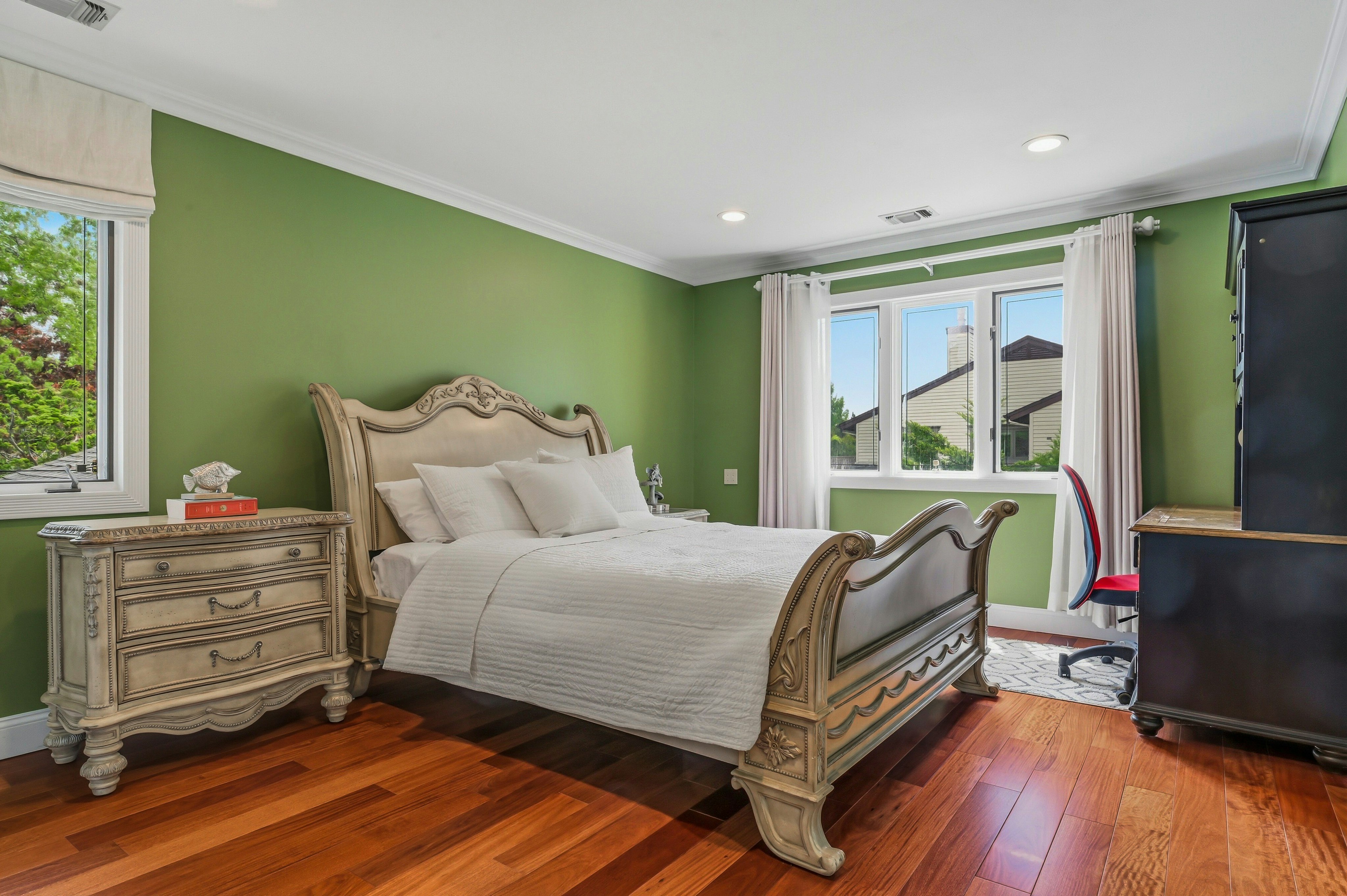  18 Aldgate Drive W, Manhasset, NY 11030 - 物件實景