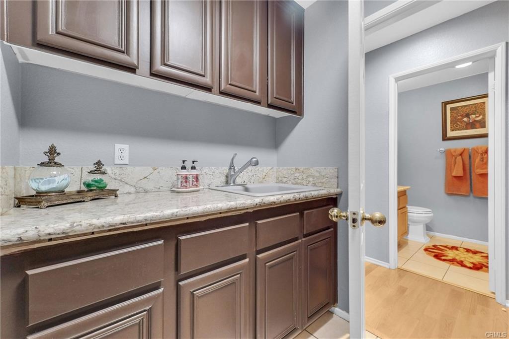 Eastvale, California, 91752, United States, 5 Bedrooms Bedrooms, ,4 BathroomsBathrooms,Residential,For Sale,1825182