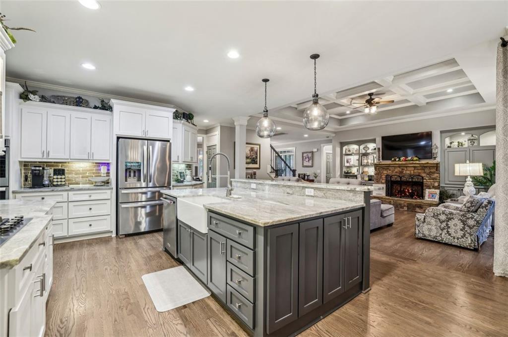 Cumming, Georgia, 30041, United States, 5 Bedrooms Bedrooms, ,5 BathroomsBathrooms,Residential,For Sale,1834533