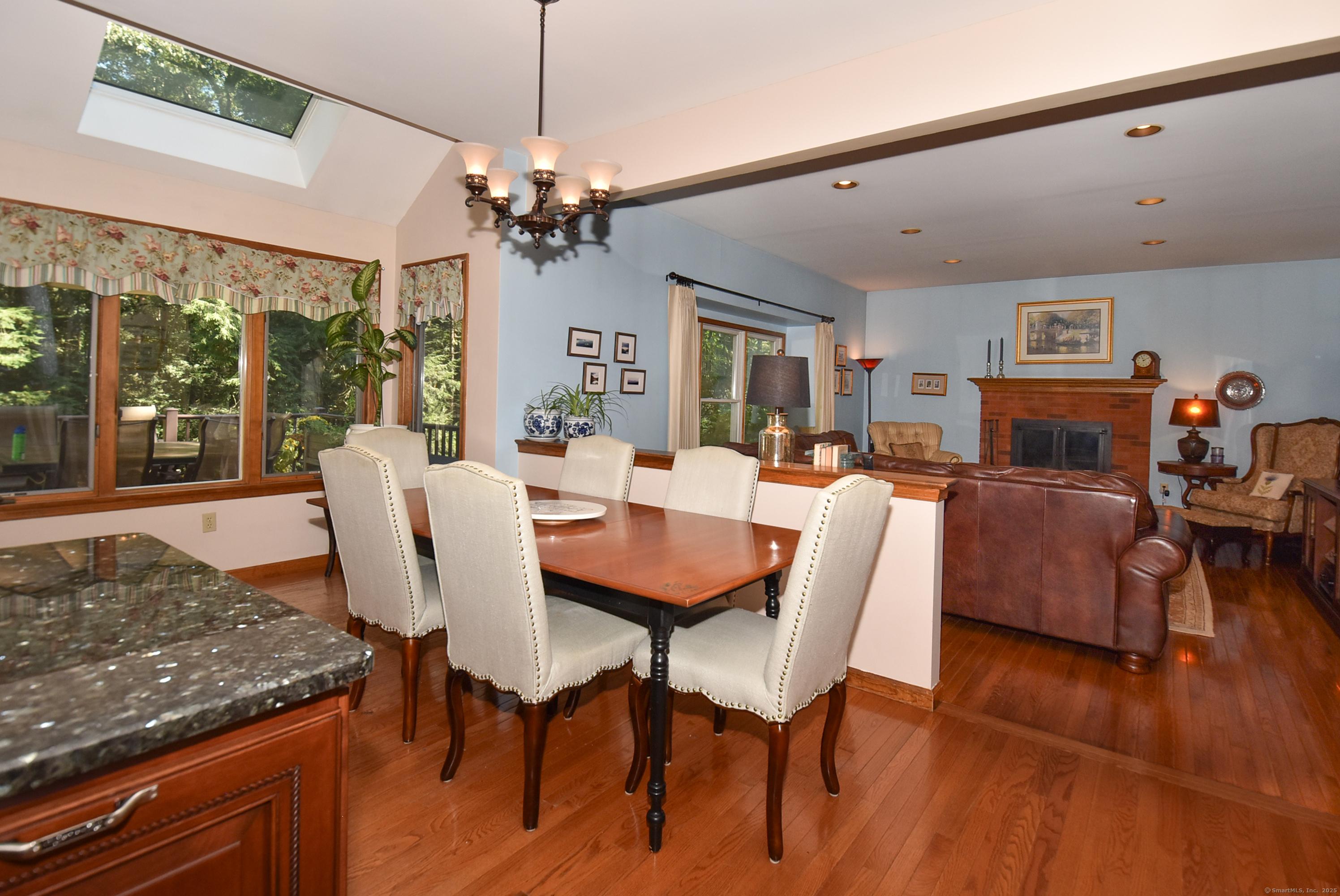 Windsor, Connecticut, 06095, United States, 4 Bedrooms Bedrooms, ,3 BathroomsBathrooms,Residential,For Sale,1936902