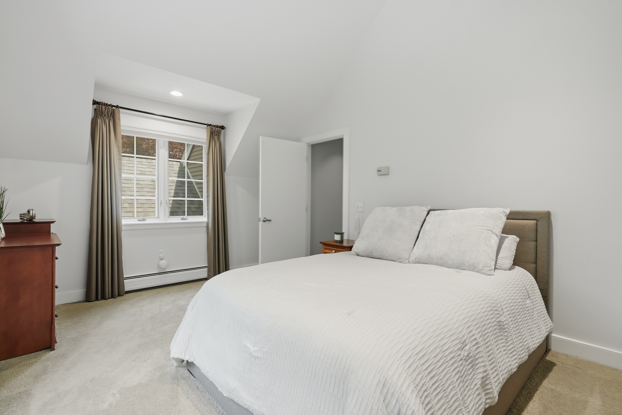  305 Westview Drive - 物件實景