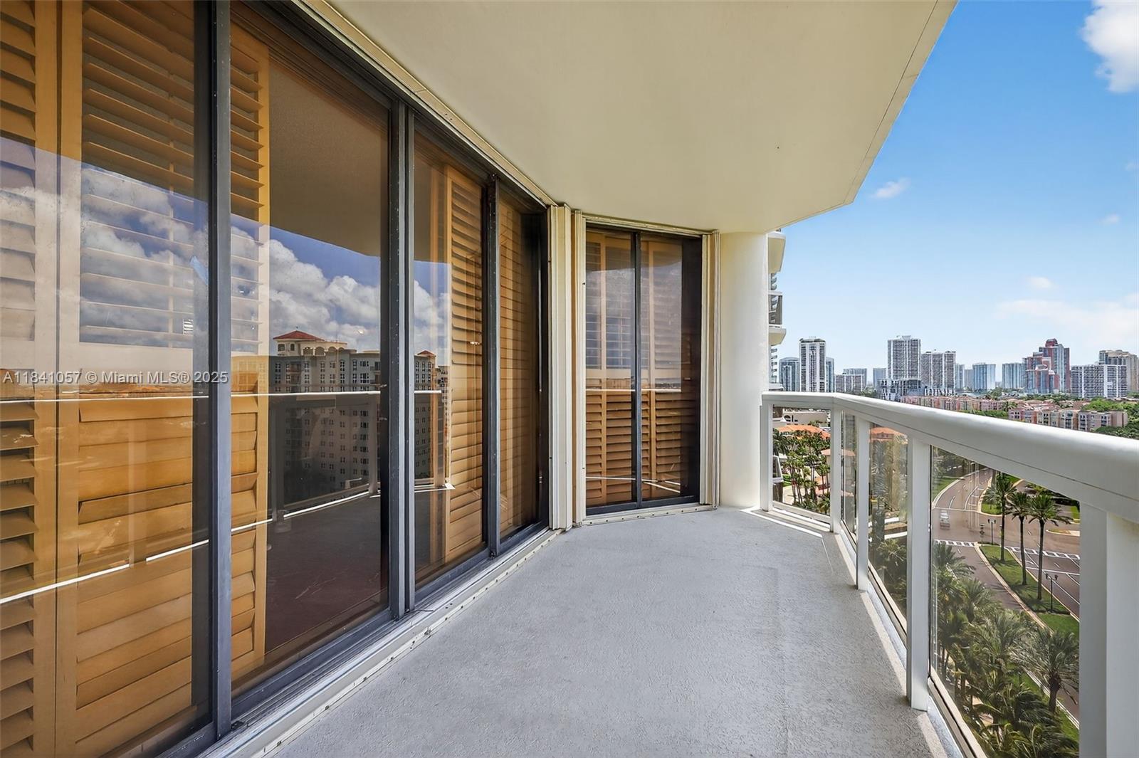 Aventura, Florida, 33180, United States, 4 Bedrooms Bedrooms, ,4 BathroomsBathrooms,Residential,For Sale,1903557