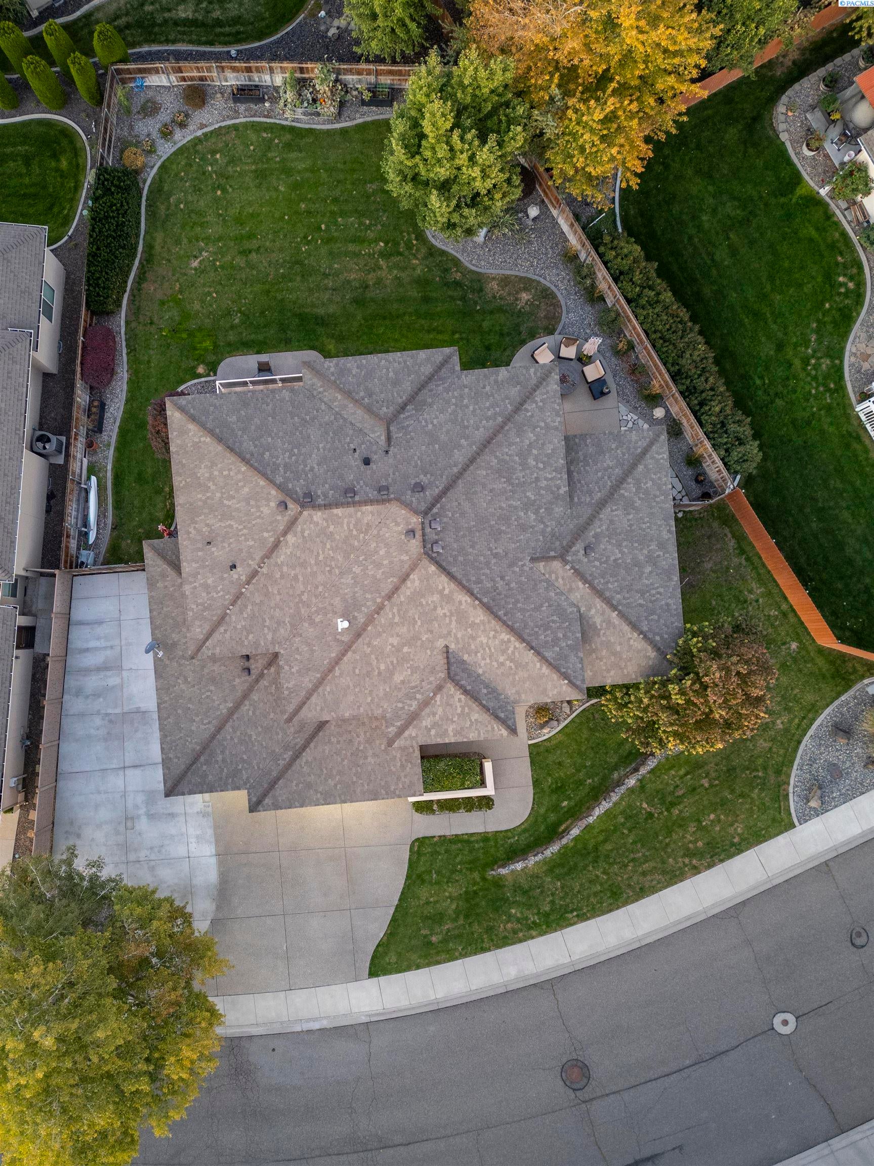 Kennewick, Washington, 99337, United States, 3 Bedrooms Bedrooms, ,3 BathroomsBathrooms,Residential,For Sale,1981093