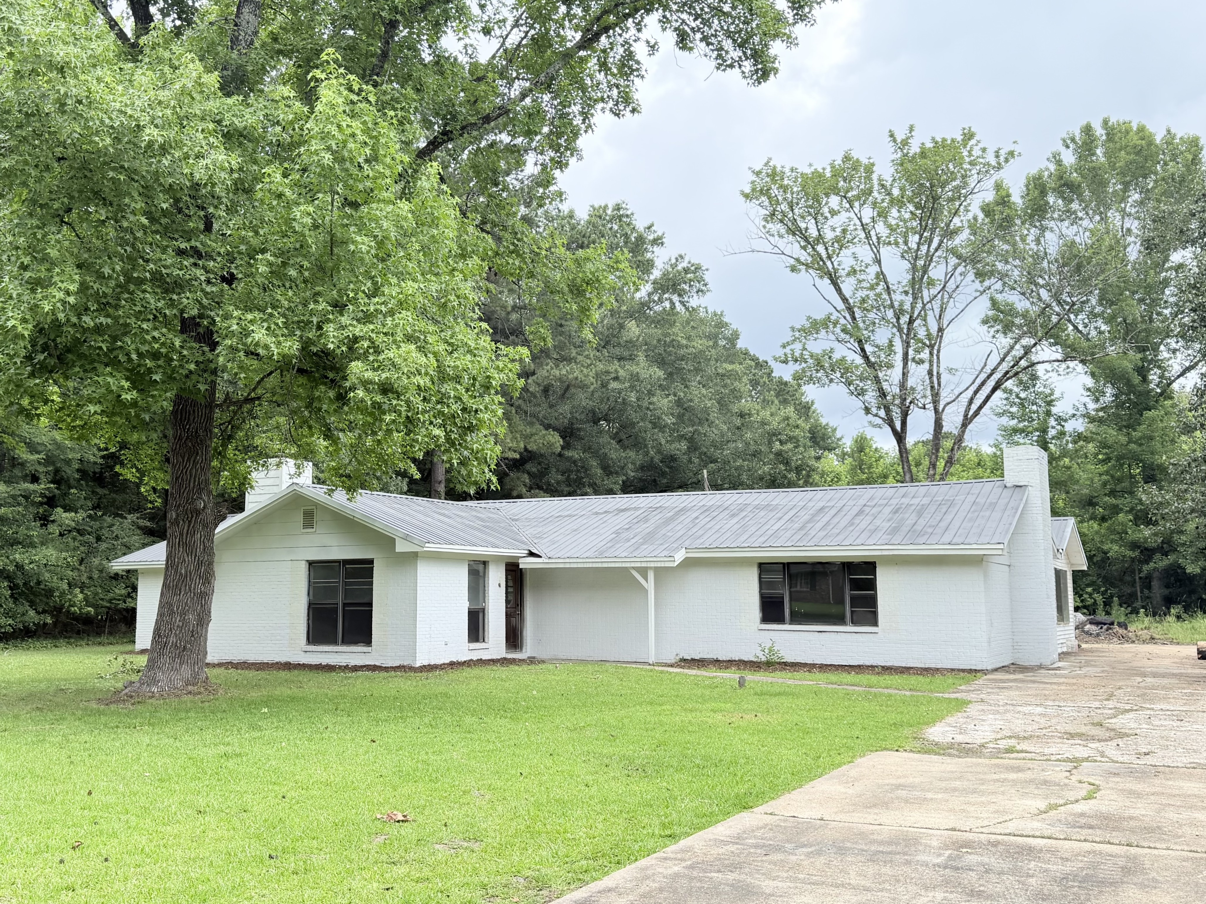 Lilac St, Starkville, MS 39759