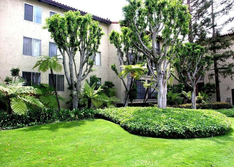 Valley Village, California, 91607, United States, 2 Bedrooms Bedrooms, ,2 BathroomsBathrooms,Residential,For Sale,1752773