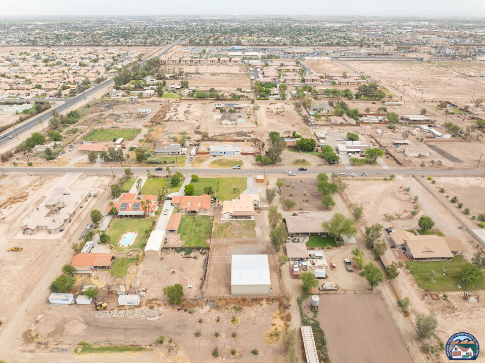 El Centro, California, 92243, United States, 4 Bedrooms Bedrooms, ,3 BathroomsBathrooms,Residential,For Sale,1838686