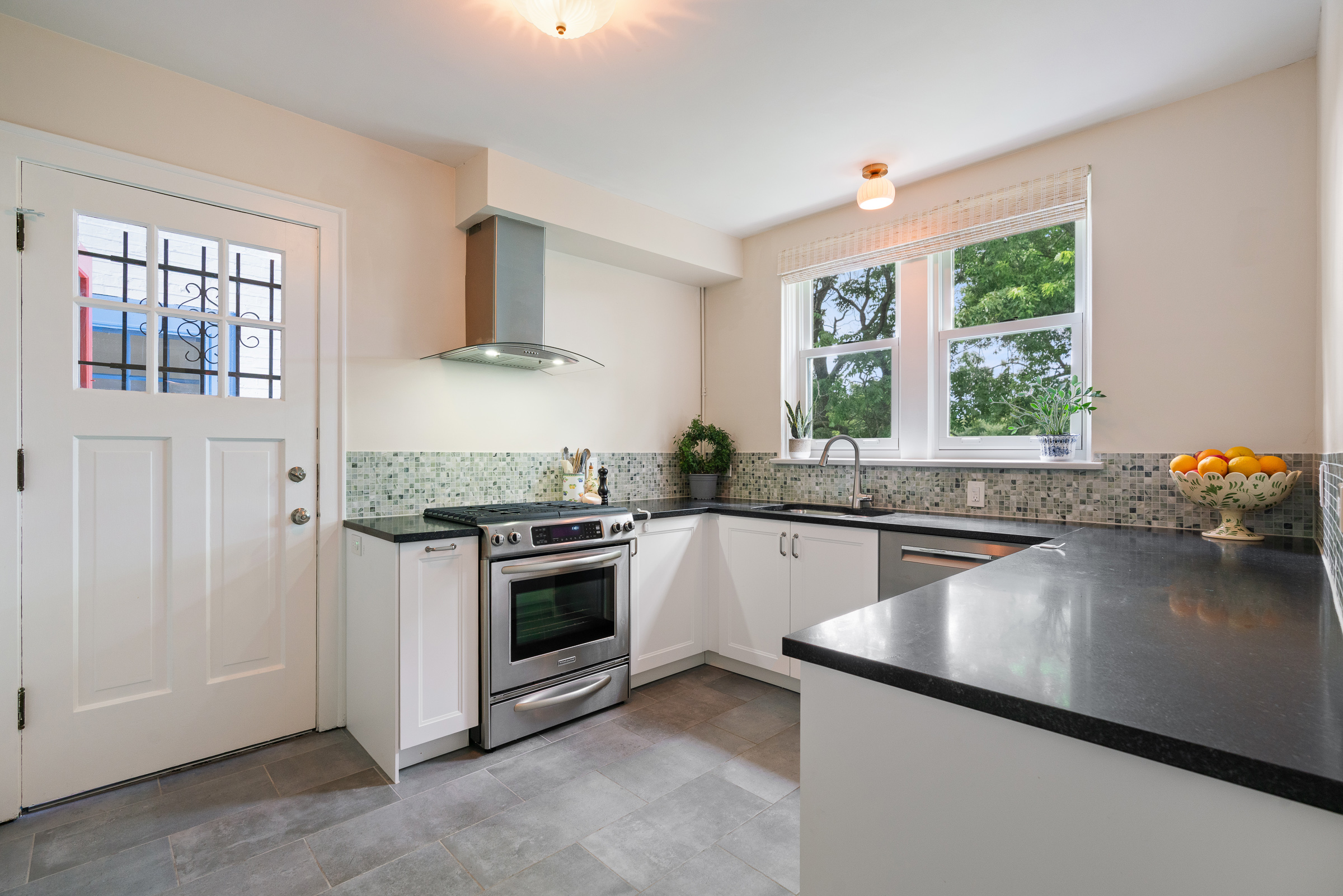  Timeless Architectural Details That Make Evanston