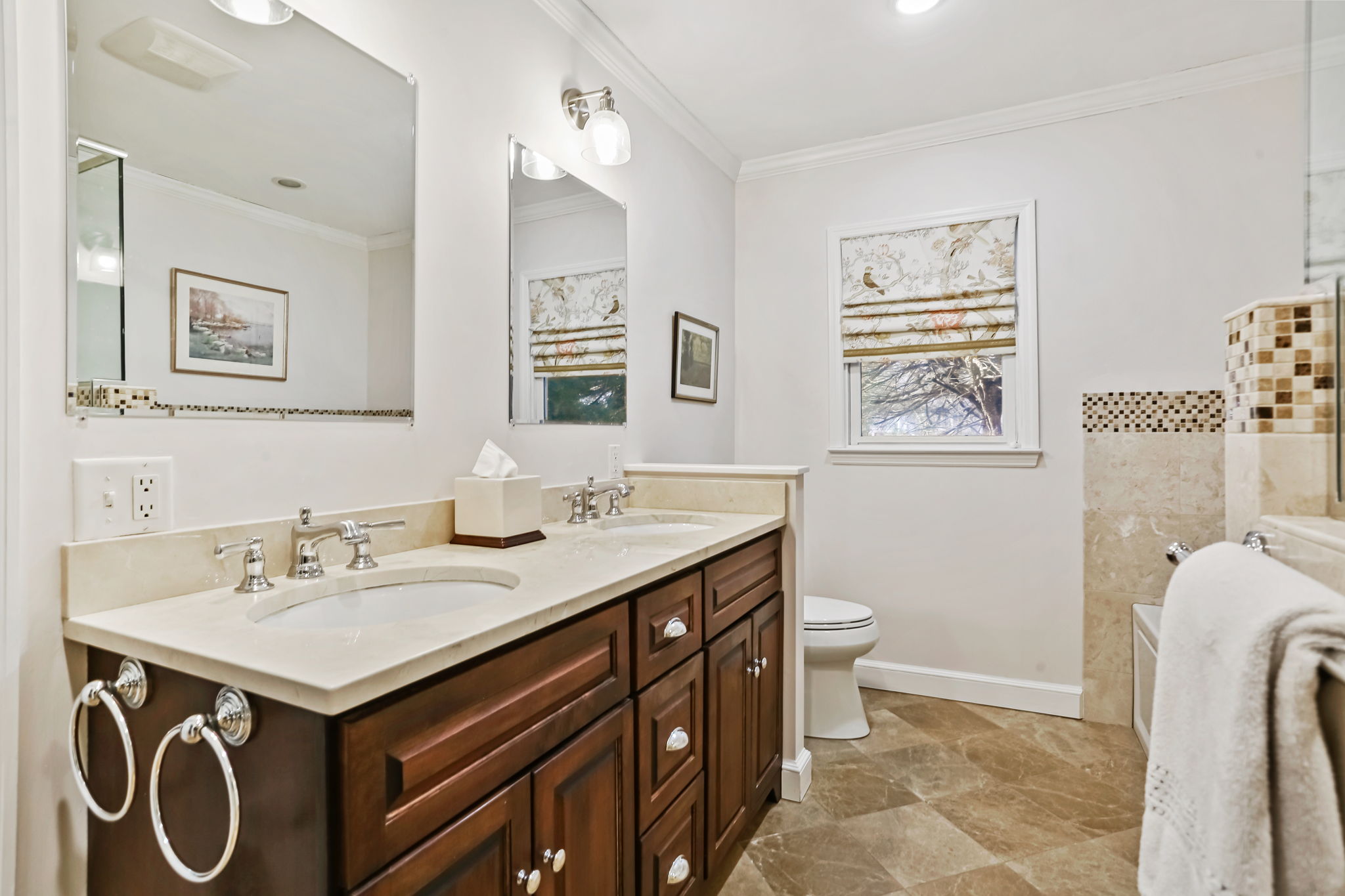  Beautifully Maintained 4BR Gem in Desirable Stratfield - 物件實景