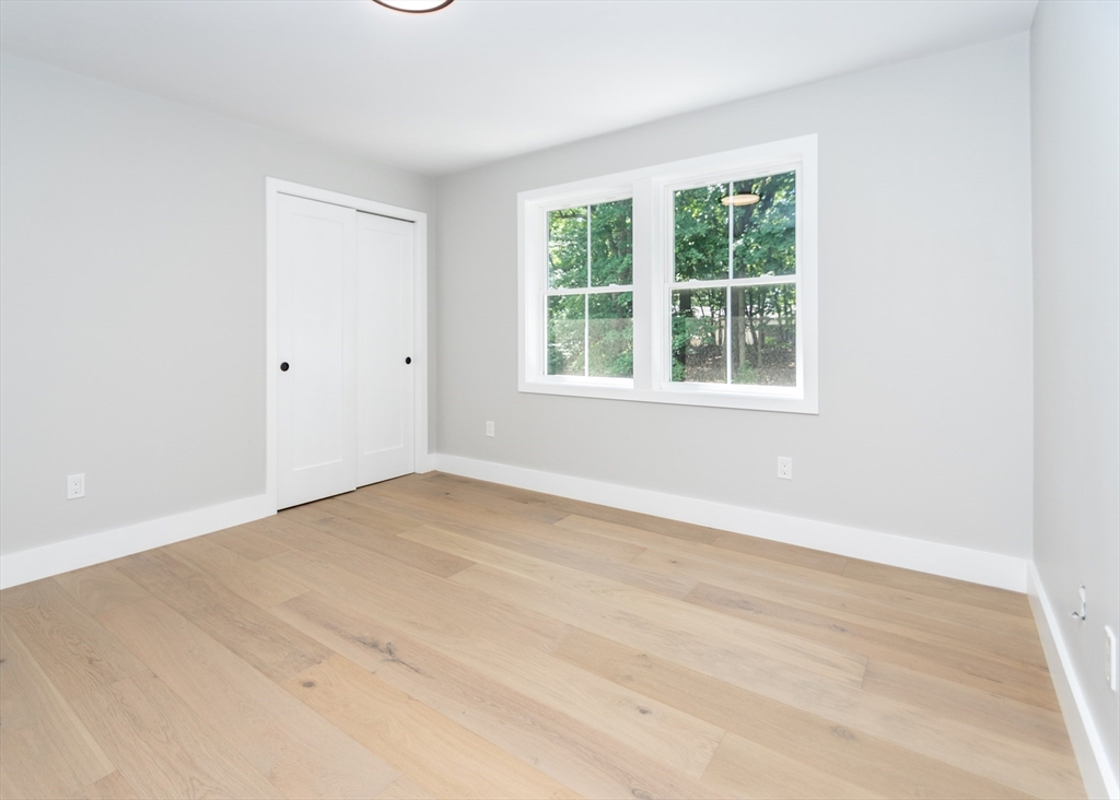 Waltham, Massachusetts, 02453, United States, 4 Bedrooms Bedrooms, ,5 BathroomsBathrooms,Residential,For Sale,1858244