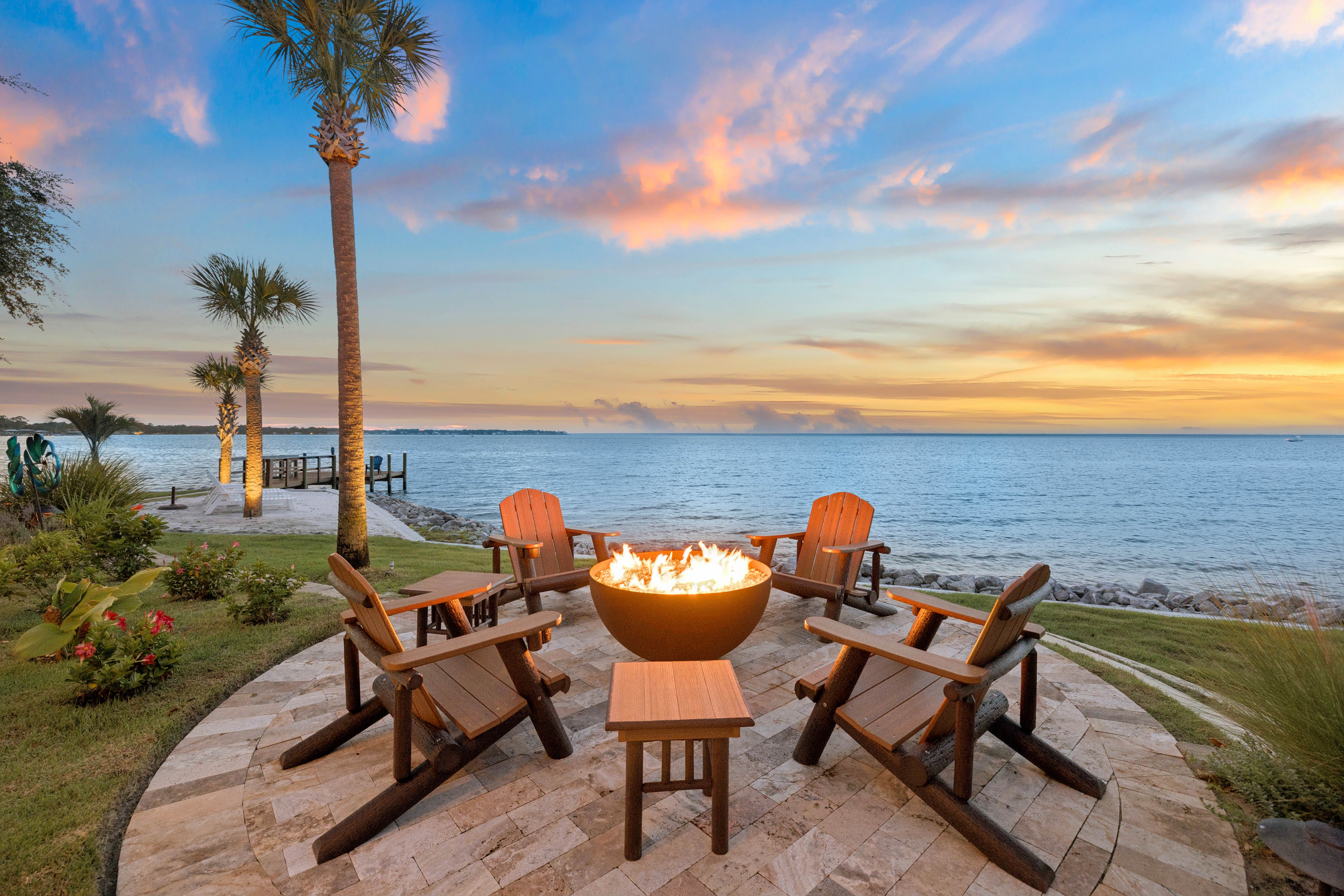  Private Peninsula Bayfront Legacy Estate With Resort-Style Living - 物件實景