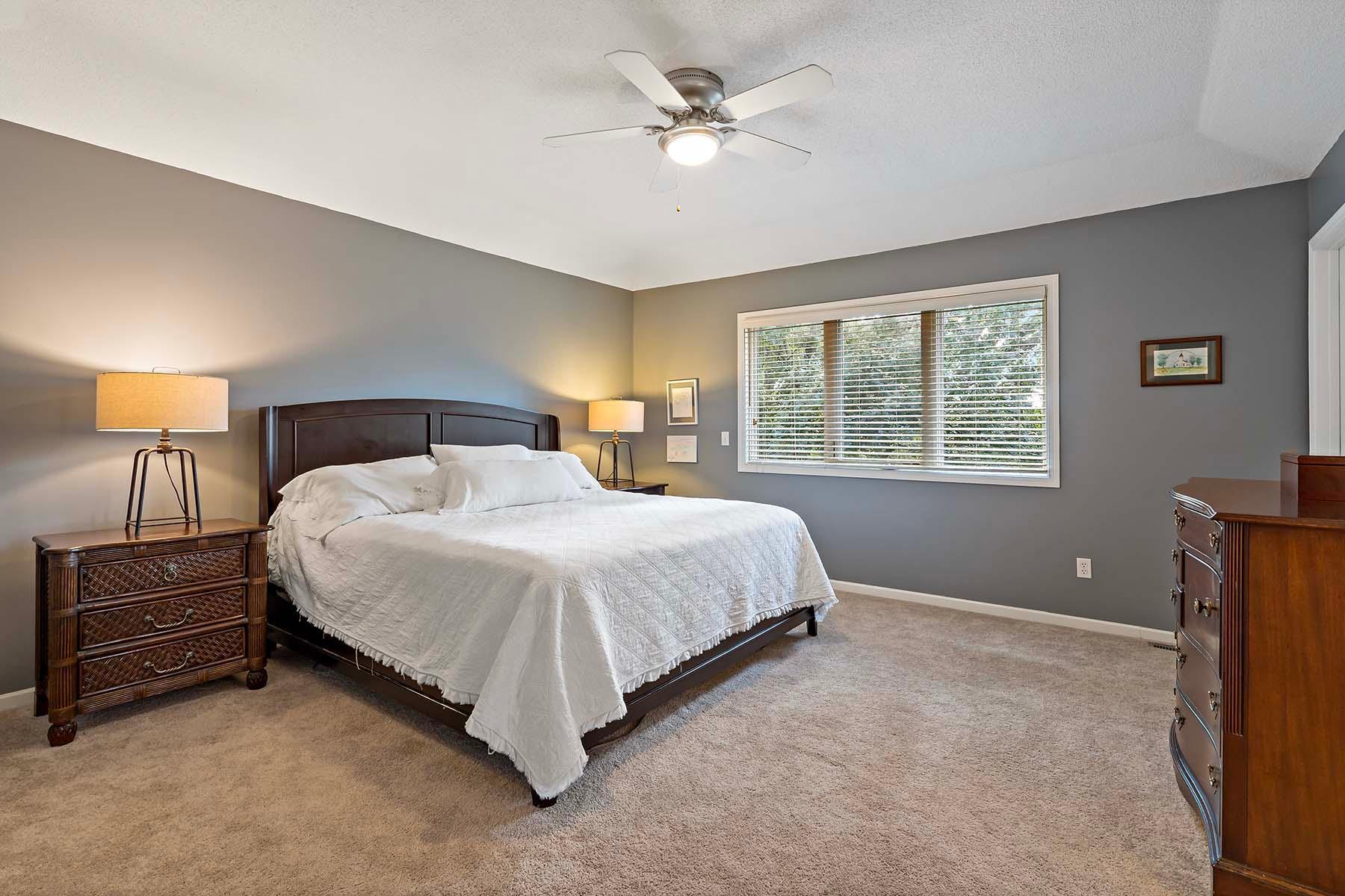 Burnsville, Minnesota, 55306, United States, 5 Bedrooms Bedrooms, ,3 BathroomsBathrooms,Residential,For Sale,1924663