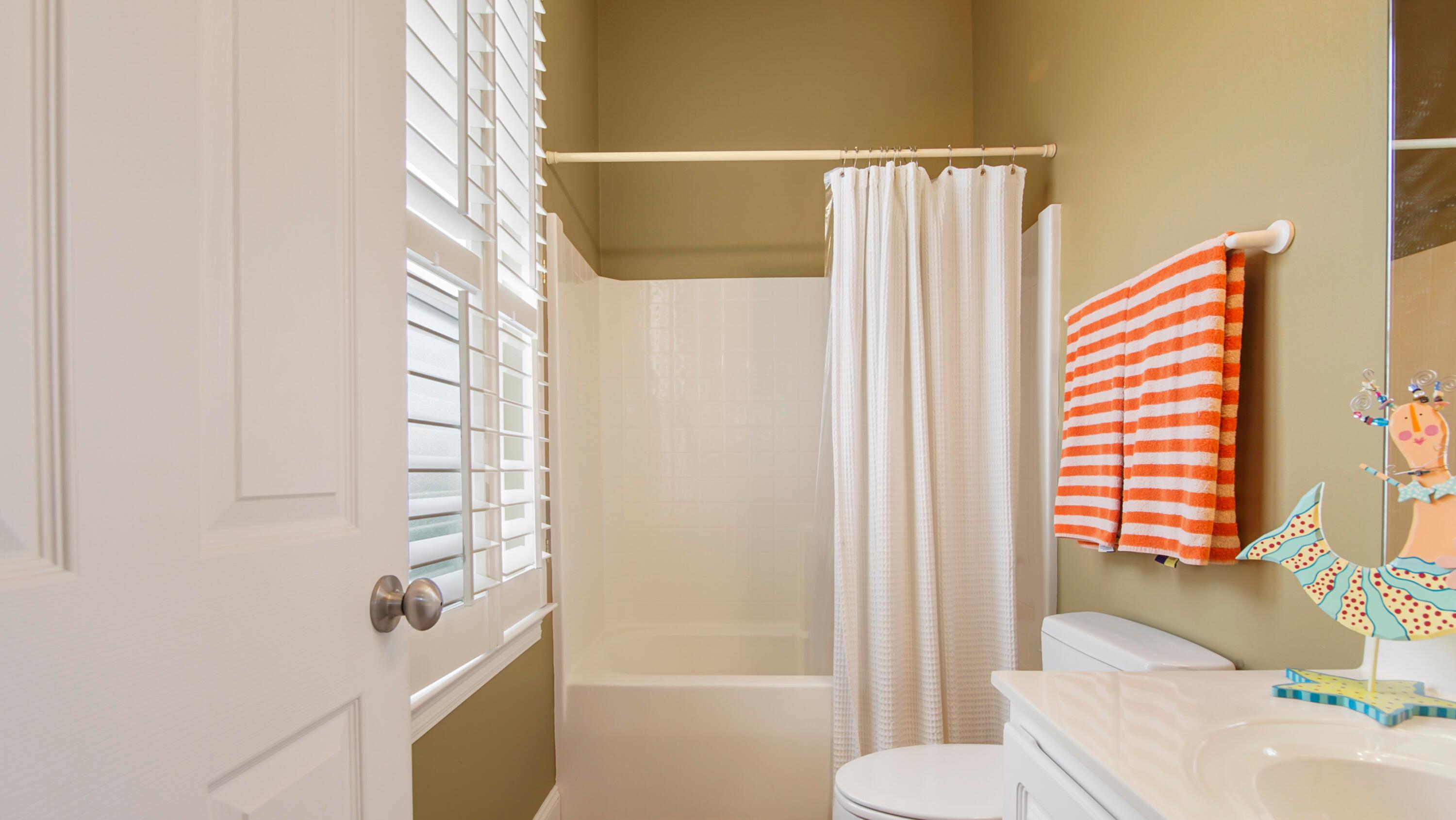 Santa Rosa Beach, Florida, 32459, United States, 3 Bedrooms Bedrooms, ,4 BathroomsBathrooms,Residential,For Sale,1975785