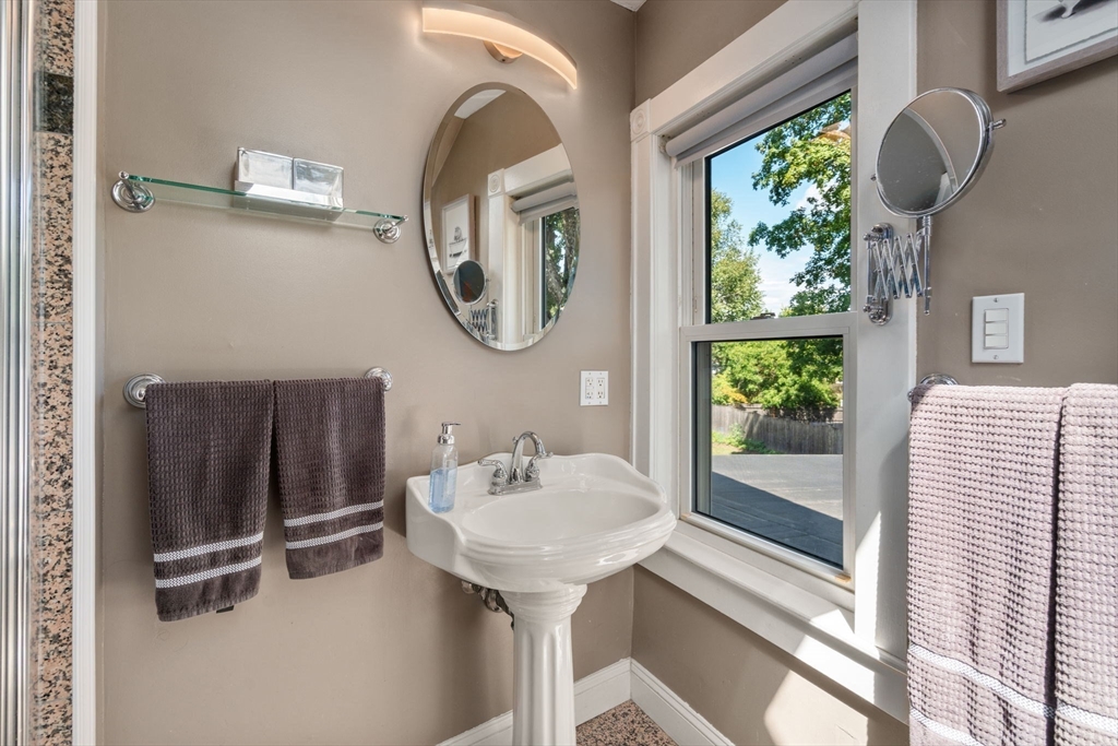 Maynard, Massachusetts, 01754, United States, 3 Bedrooms Bedrooms, ,2 BathroomsBathrooms,Residential,For Sale,1941830