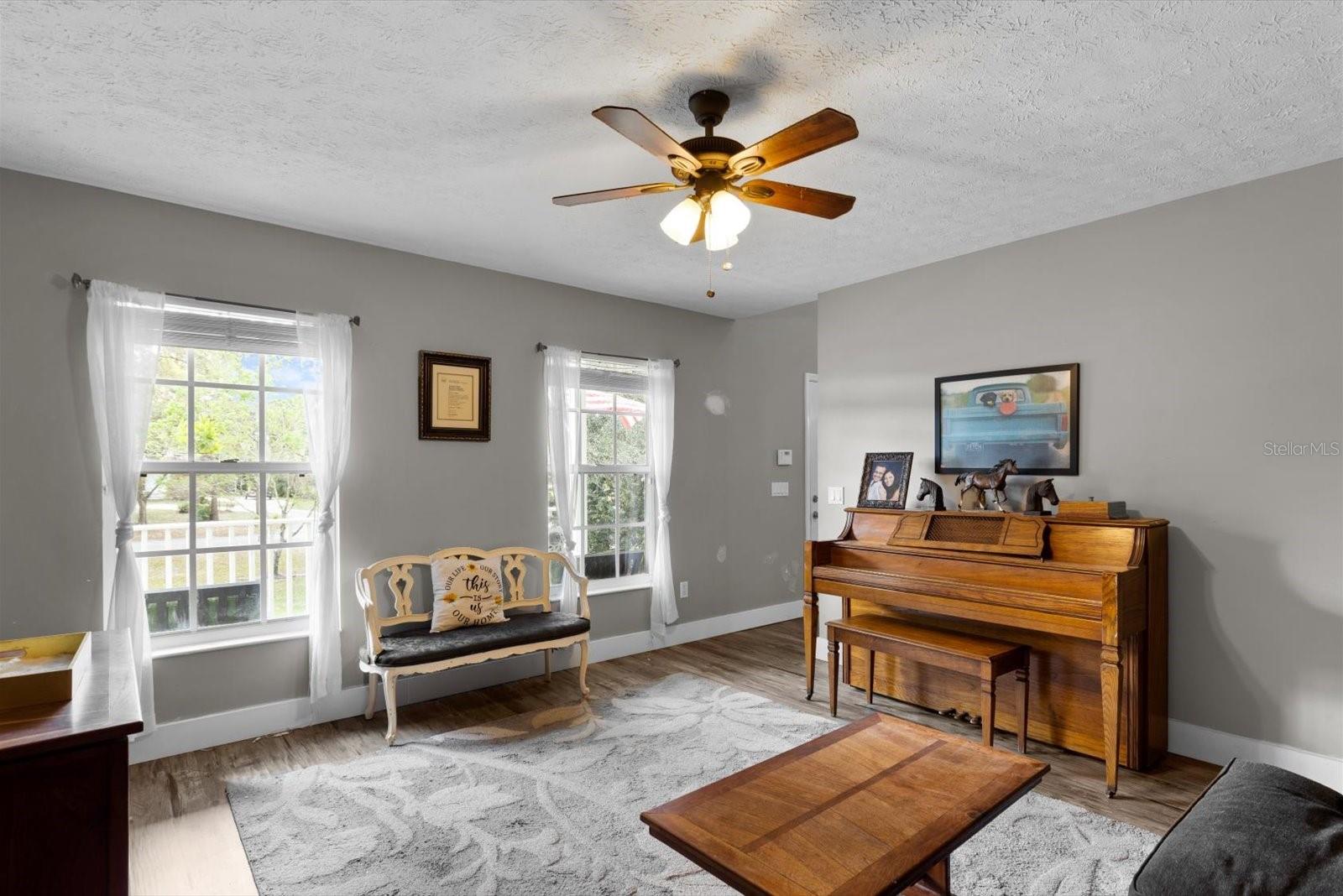 FORT PIERCE, Florida, 34945, United States, 5 Bedrooms Bedrooms, ,4 BathroomsBathrooms,Residential,For Sale,1721914