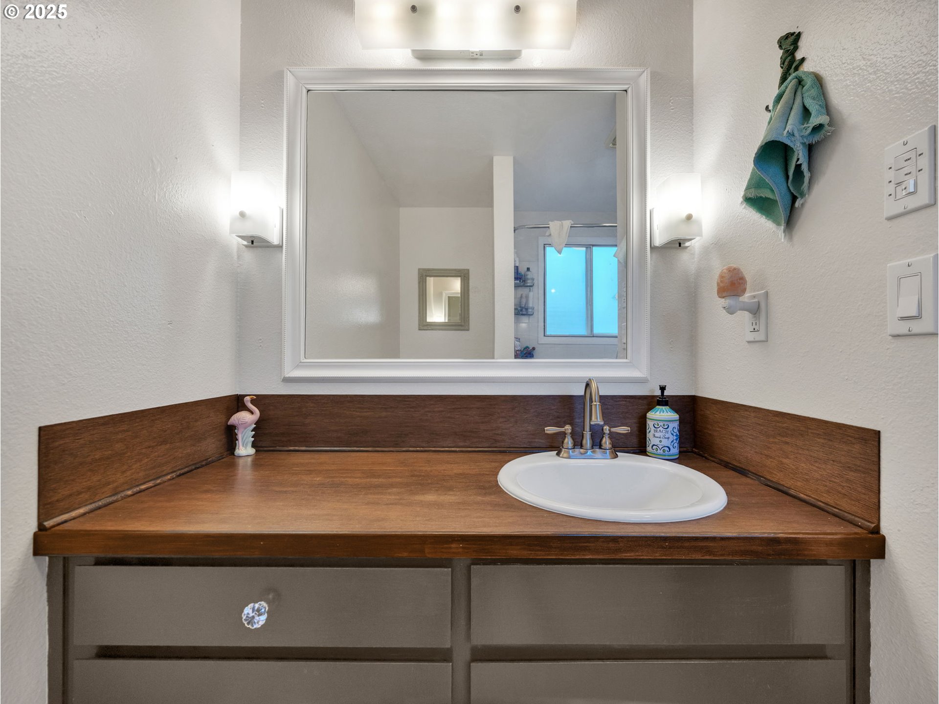 Estacada, Oregon, 97023, United States, 3 Bedrooms Bedrooms, ,2 BathroomsBathrooms,Residential,For Sale,2000094