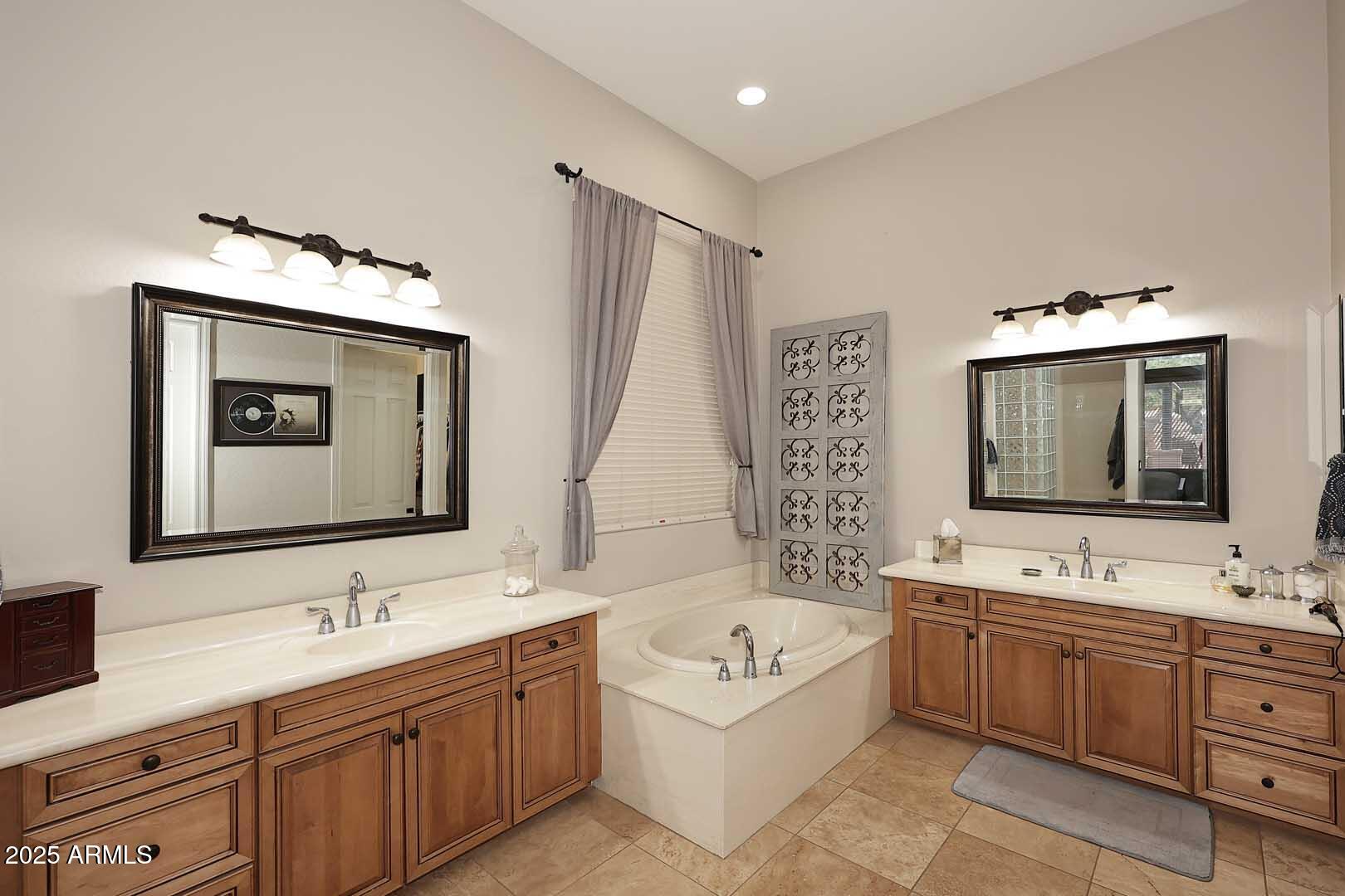 Anthem, Arizona, 85086, United States, 5 Bedrooms Bedrooms, ,Residential,For Sale,1837390