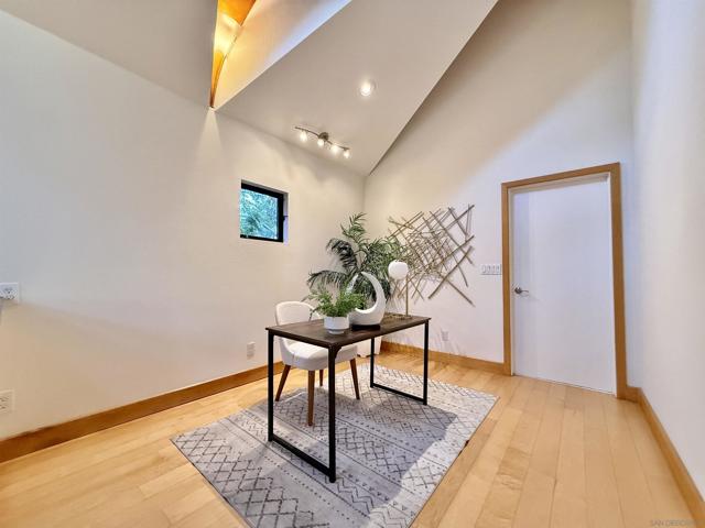 San Diego, California, 92103, United States, 2 Bedrooms Bedrooms, ,4 BathroomsBathrooms,Residential,For Sale,2009061