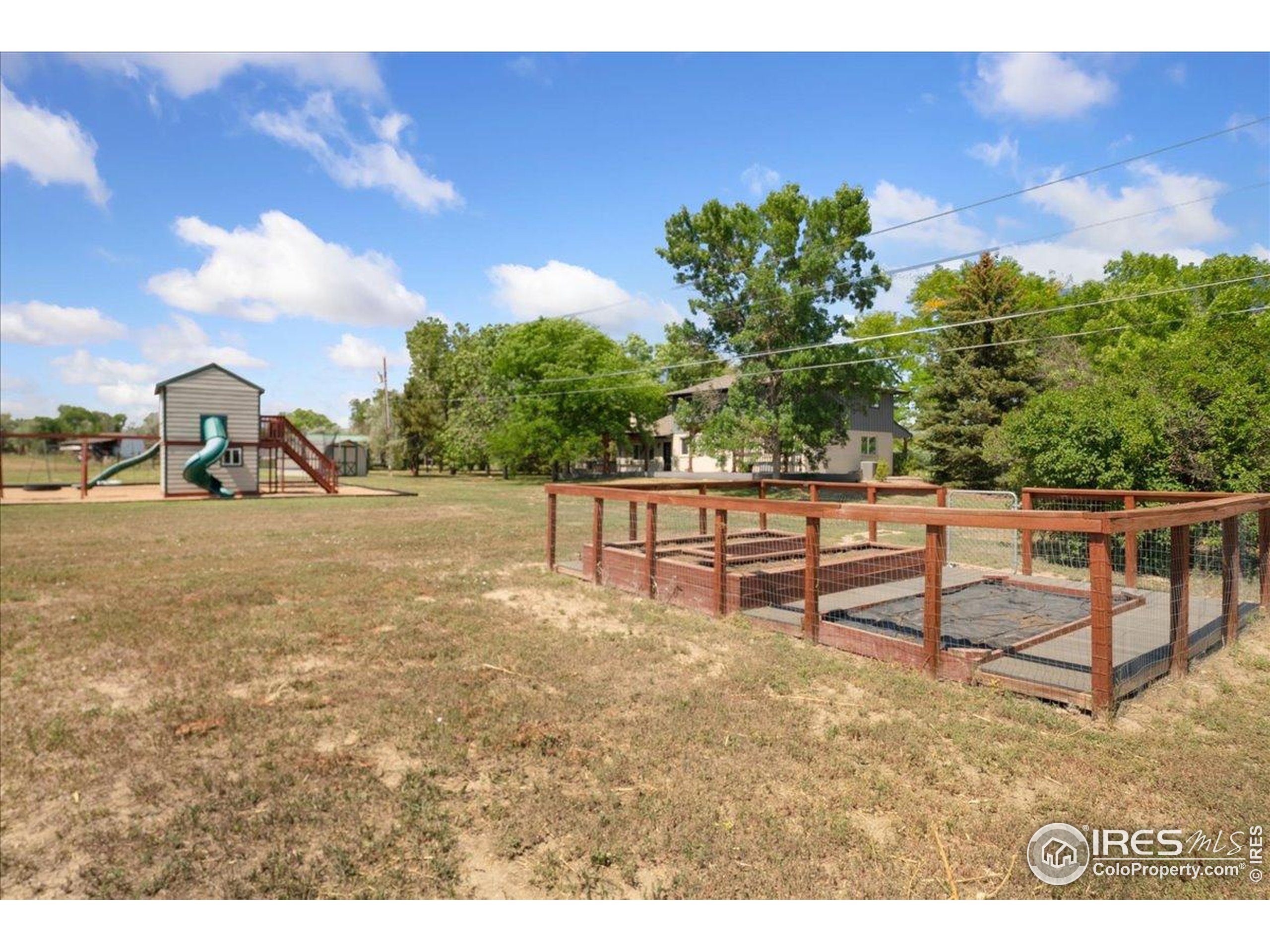 Longmont, Colorado, 80504, United States, 5 Bedrooms Bedrooms, ,1 BathroomBathrooms,Residential,For Sale,1933238