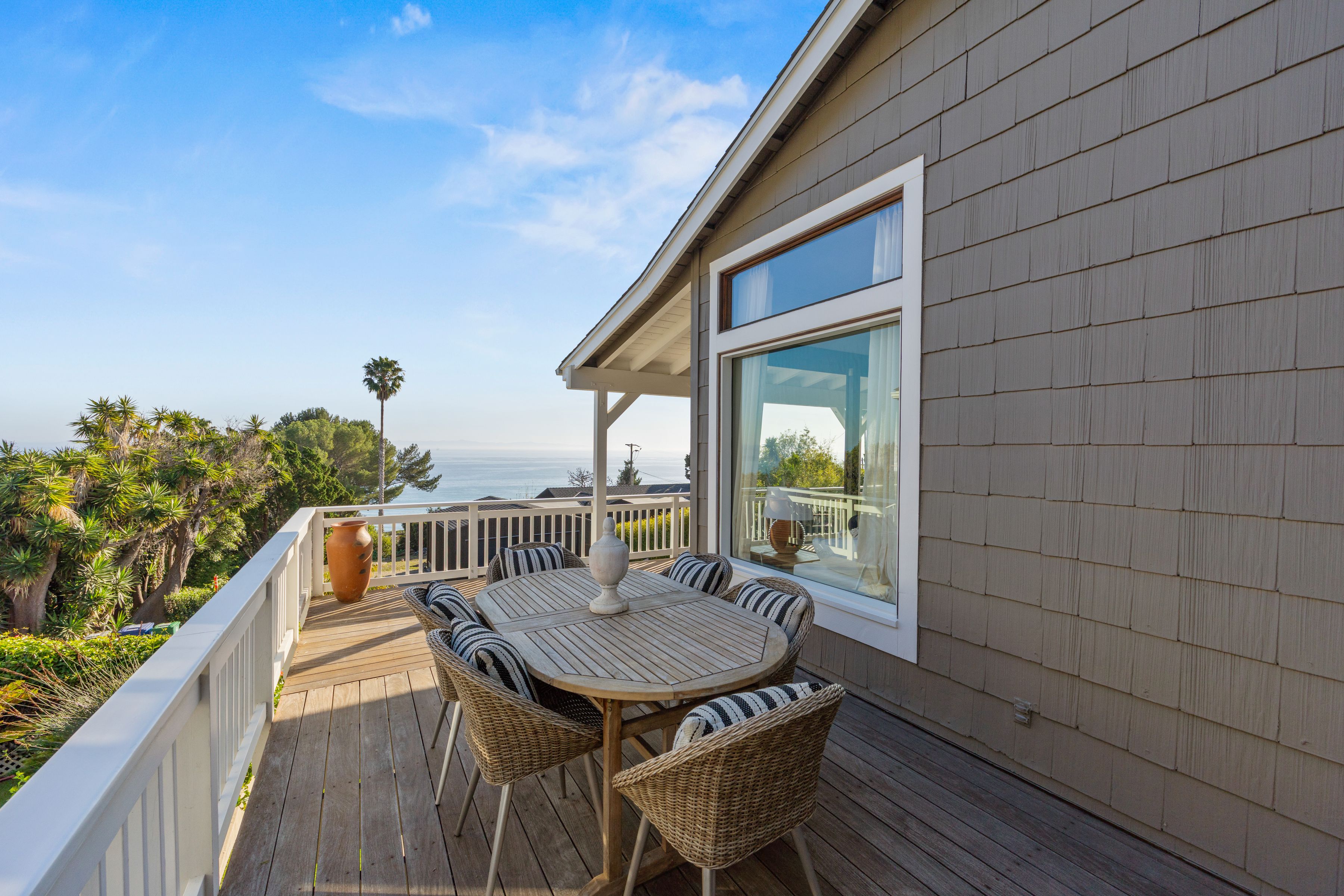  Elevated Coastal Living - 物件實景