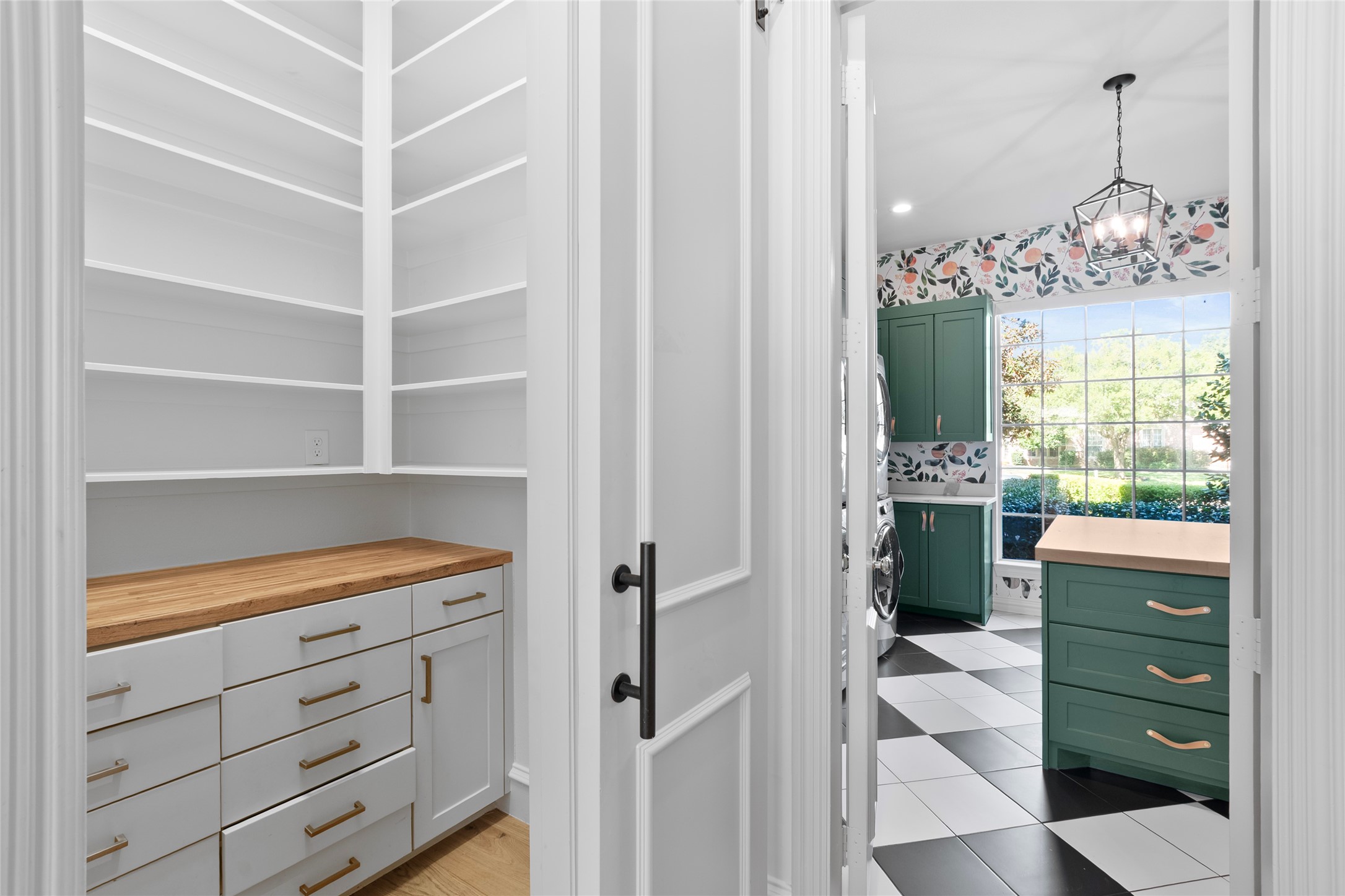 Southlake, Texas, 76092, United States, 5 Bedrooms Bedrooms, ,6 BathroomsBathrooms,Residential,For Sale,1962326