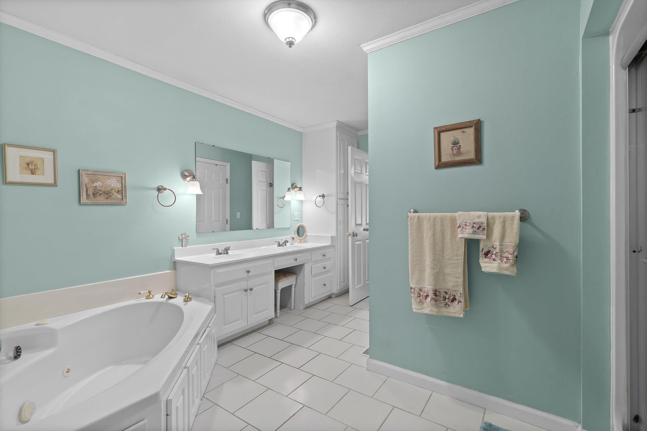 Bryant, Alabama, 35958, United States, 6 Bedrooms Bedrooms, ,3 BathroomsBathrooms,Residential,For Sale,1983058