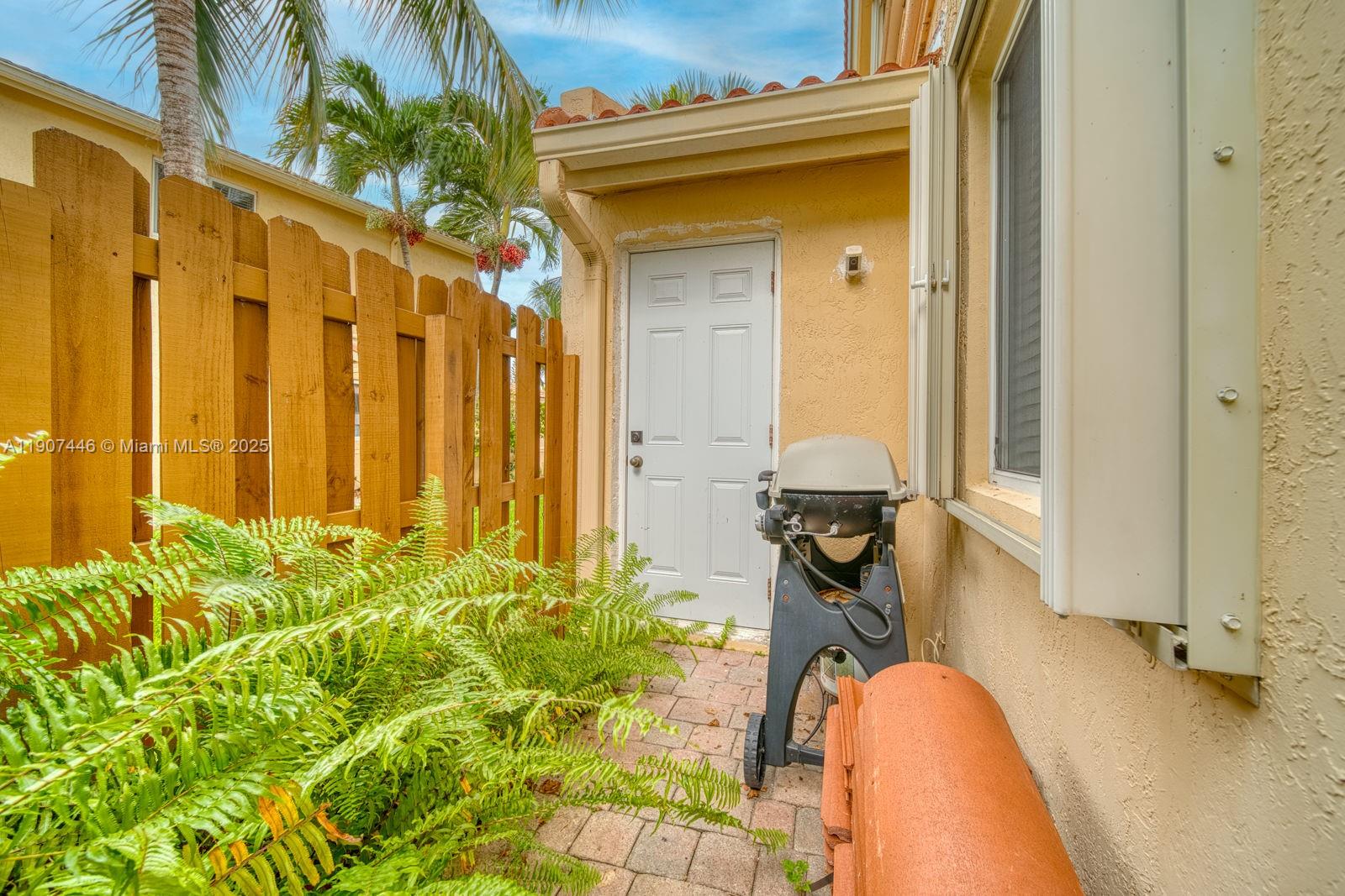 Miami, Florida, 33193, United States, 3 Bedrooms Bedrooms, ,3 BathroomsBathrooms,Residential,For Sale,1989517