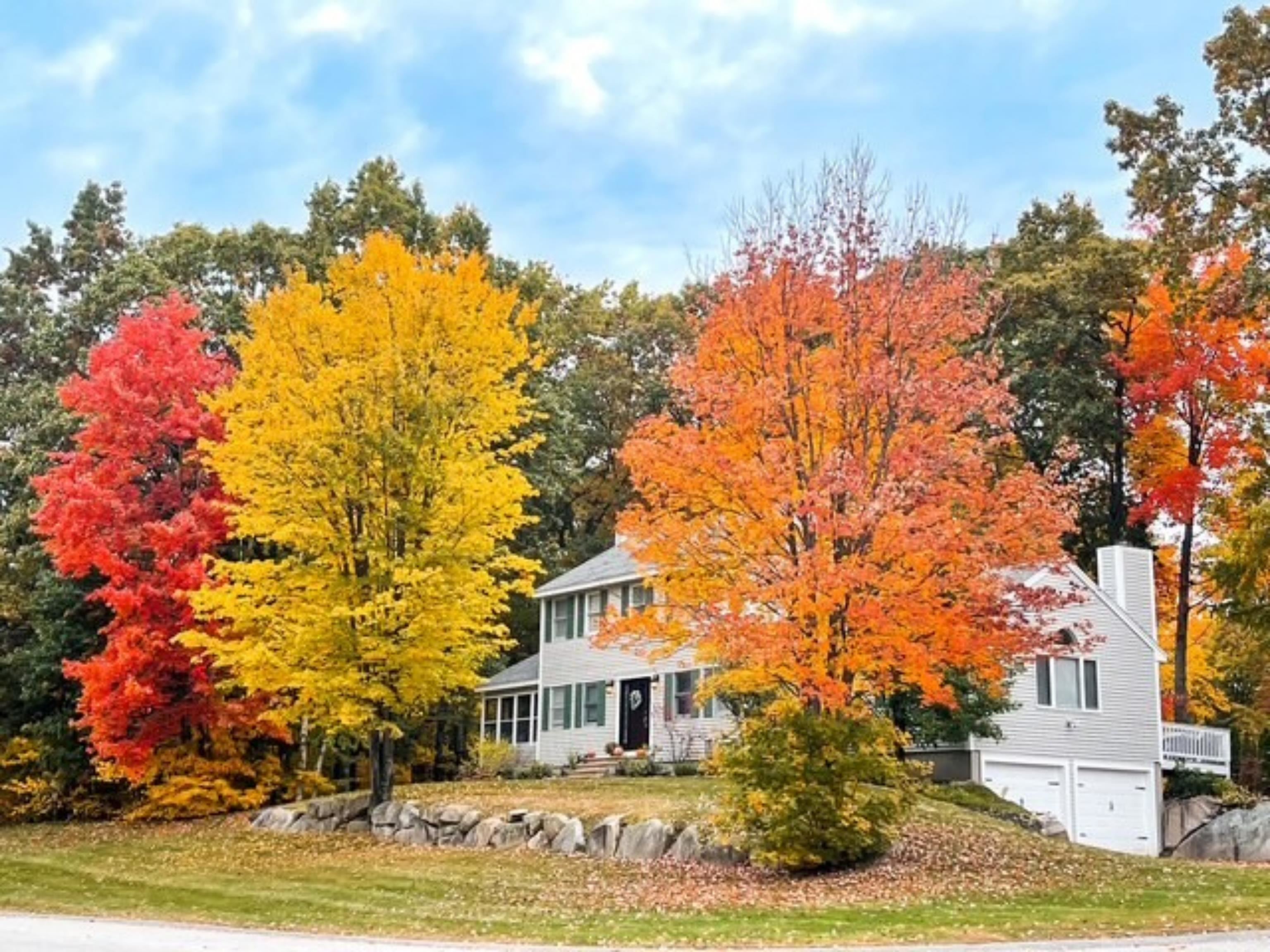 Hooksett, New Hampshire, 03106, United States, 3 Bedrooms Bedrooms, ,1 BathroomBathrooms,Residential,For Sale,2002155