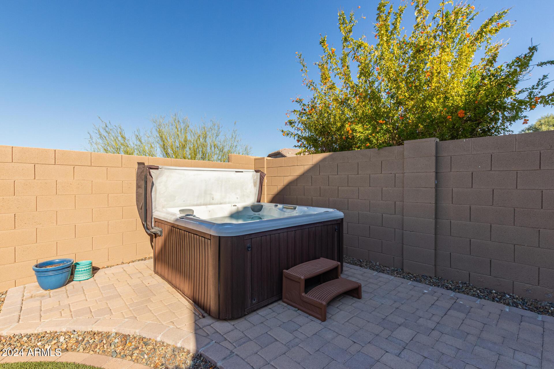Phoenix, Arizona, 85085, United States, 3 Bedrooms Bedrooms, ,4 BathroomsBathrooms,Residential,For Sale,1921269