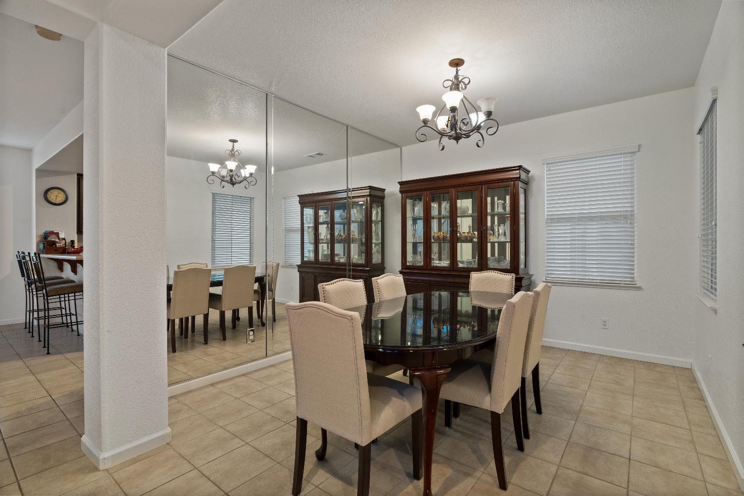 Riverbank, California, 95367, United States, 4 Bedrooms Bedrooms, ,3 BathroomsBathrooms,Residential,For Sale,1974513