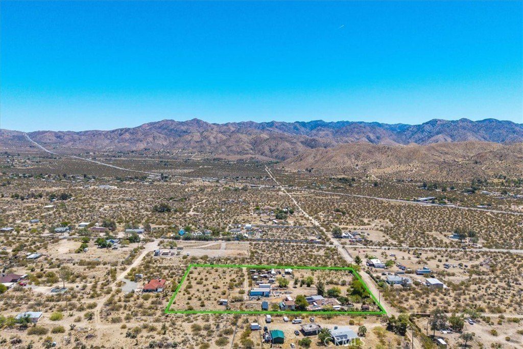 Morongo Valley, California, 92256, United States, 2 Bedrooms Bedrooms, ,2 BathroomsBathrooms,Residential,For Sale,1819780